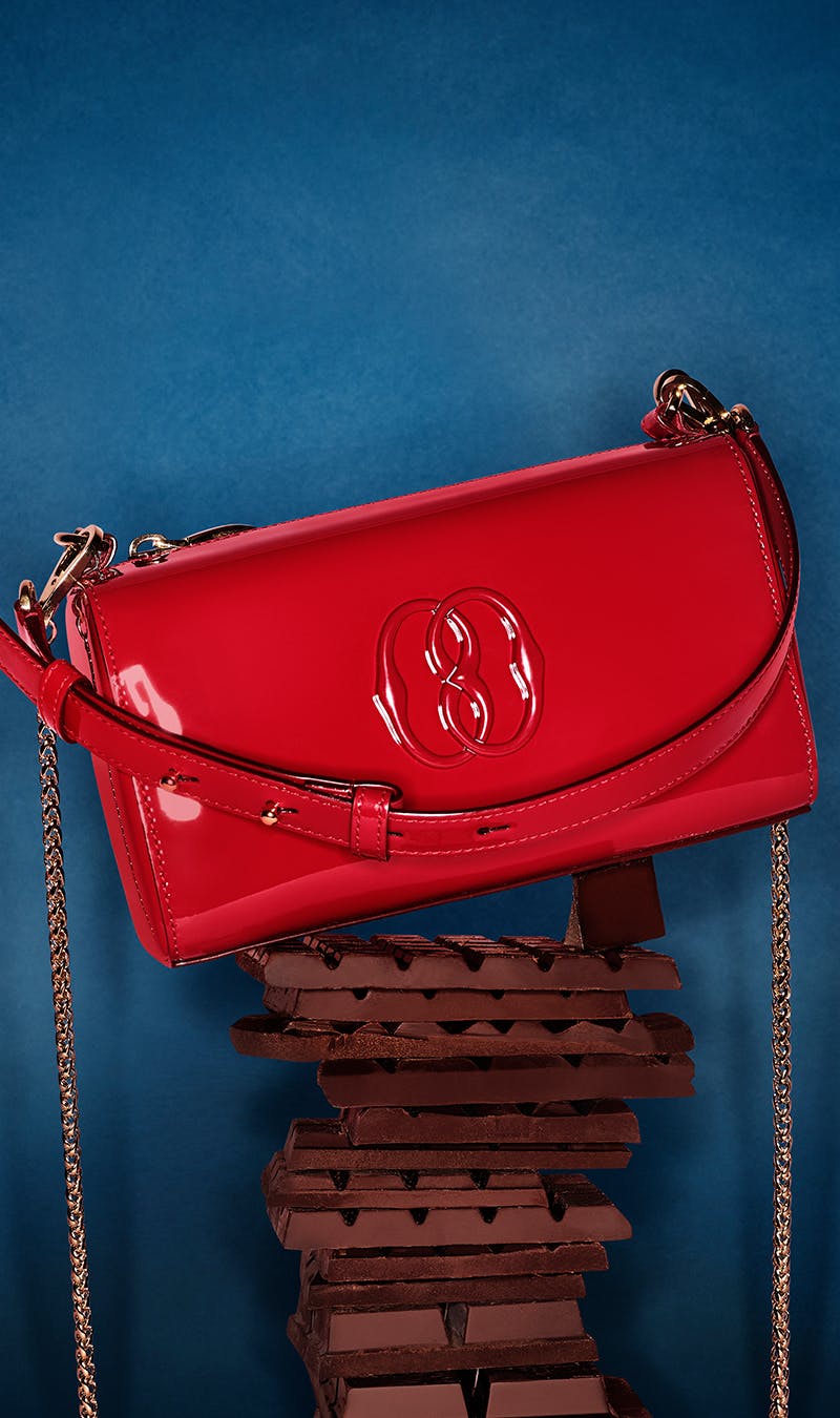 Must Haves: Women's iconic Shoes & Bags for gifts