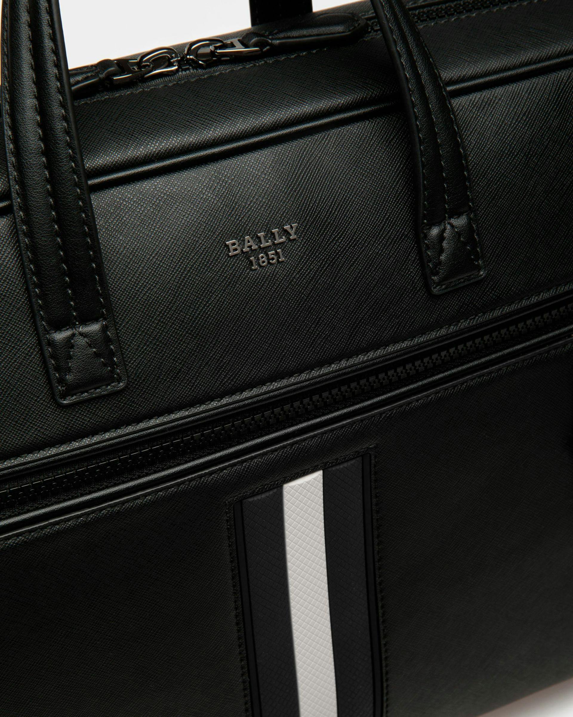 Men's Mythos Business Bag In Black Leather | Bally | Still Life Detail