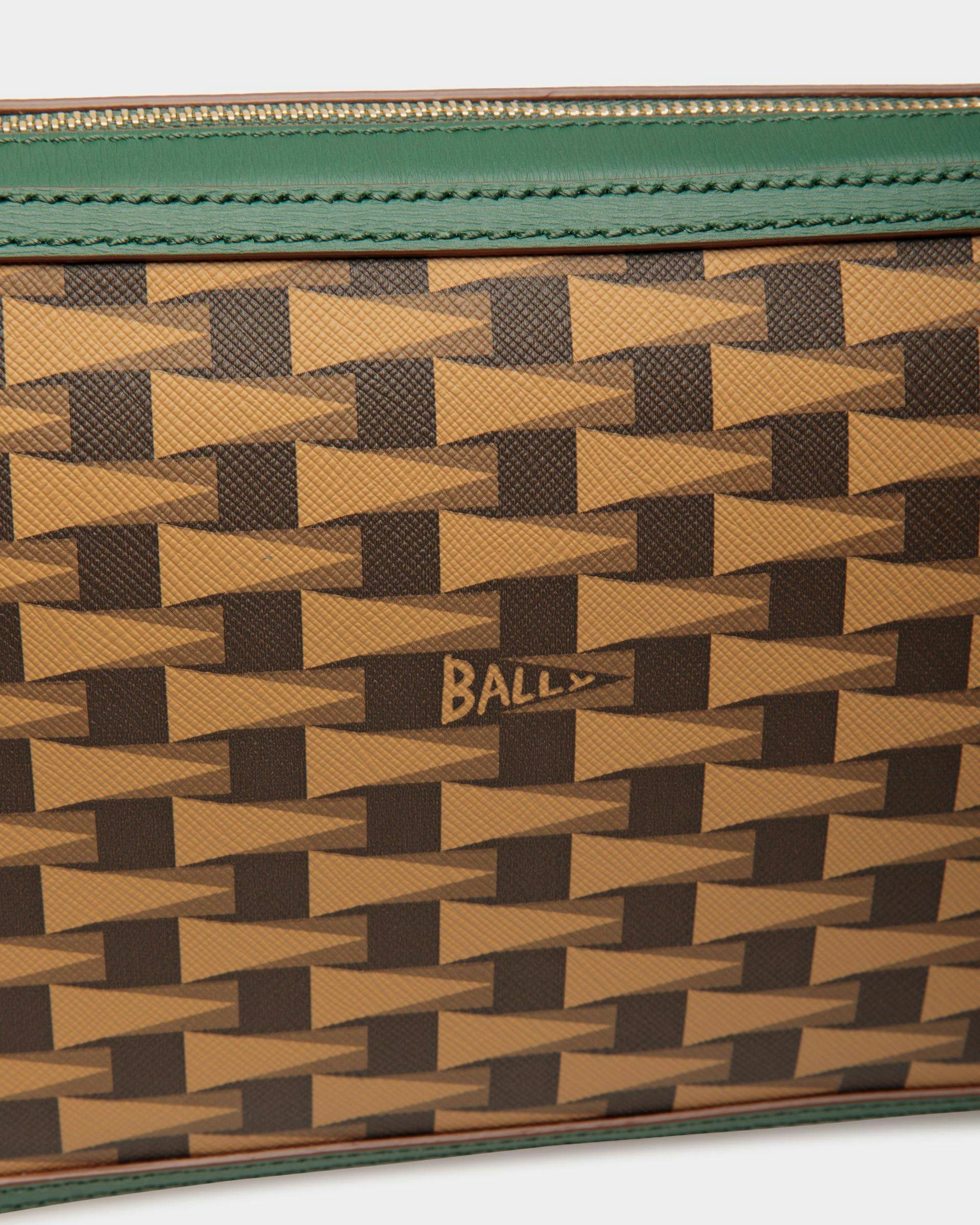 Pennant Clutch In Desert And Kelly Green Leather And TPU - Men's - Bally - 04