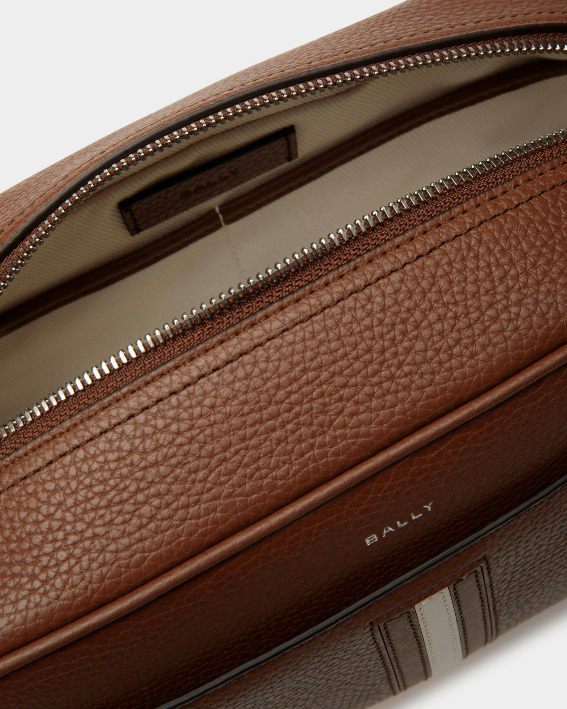 Ribbon Toiletry Bag In Brown Leather - Men's - Bally - 03