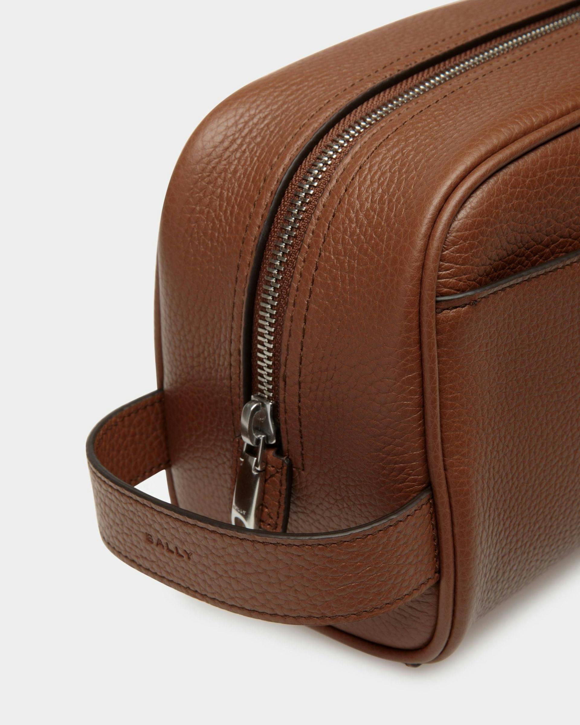 Ribbon Toiletry Bag In Brown Leather - Men's - Bally - 04