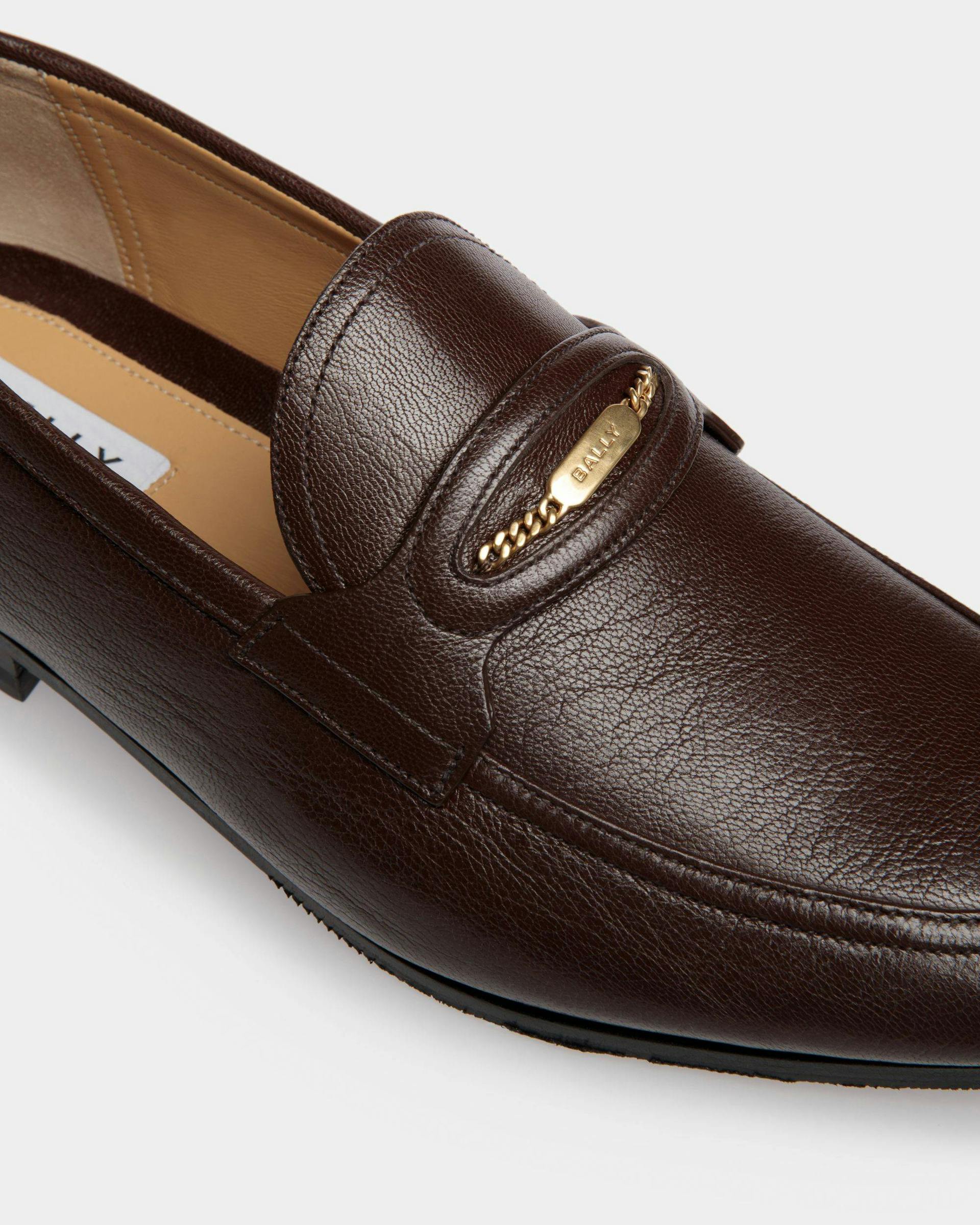 Men's Plume Loafer in Brown Grained Leather | Bally | Still Life Detail