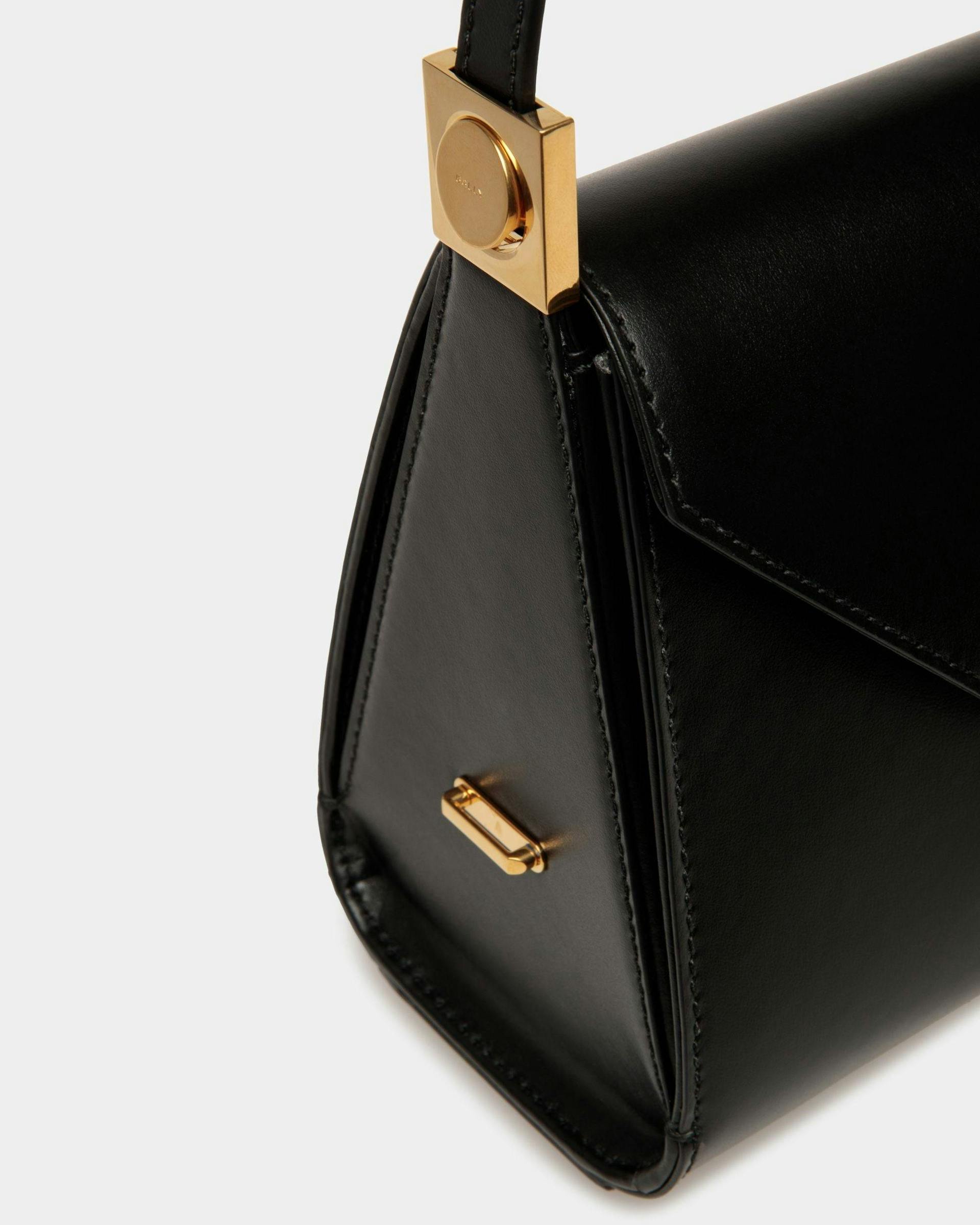Emblem Top Handle Bag In Black Leather - Women's - Bally - 05