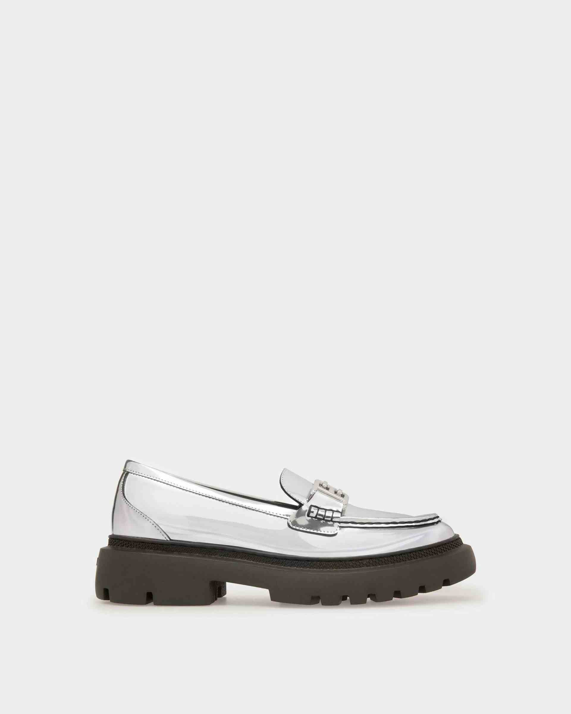 Gioia Flat Leather Moccasins In Silver - Women's - Bally