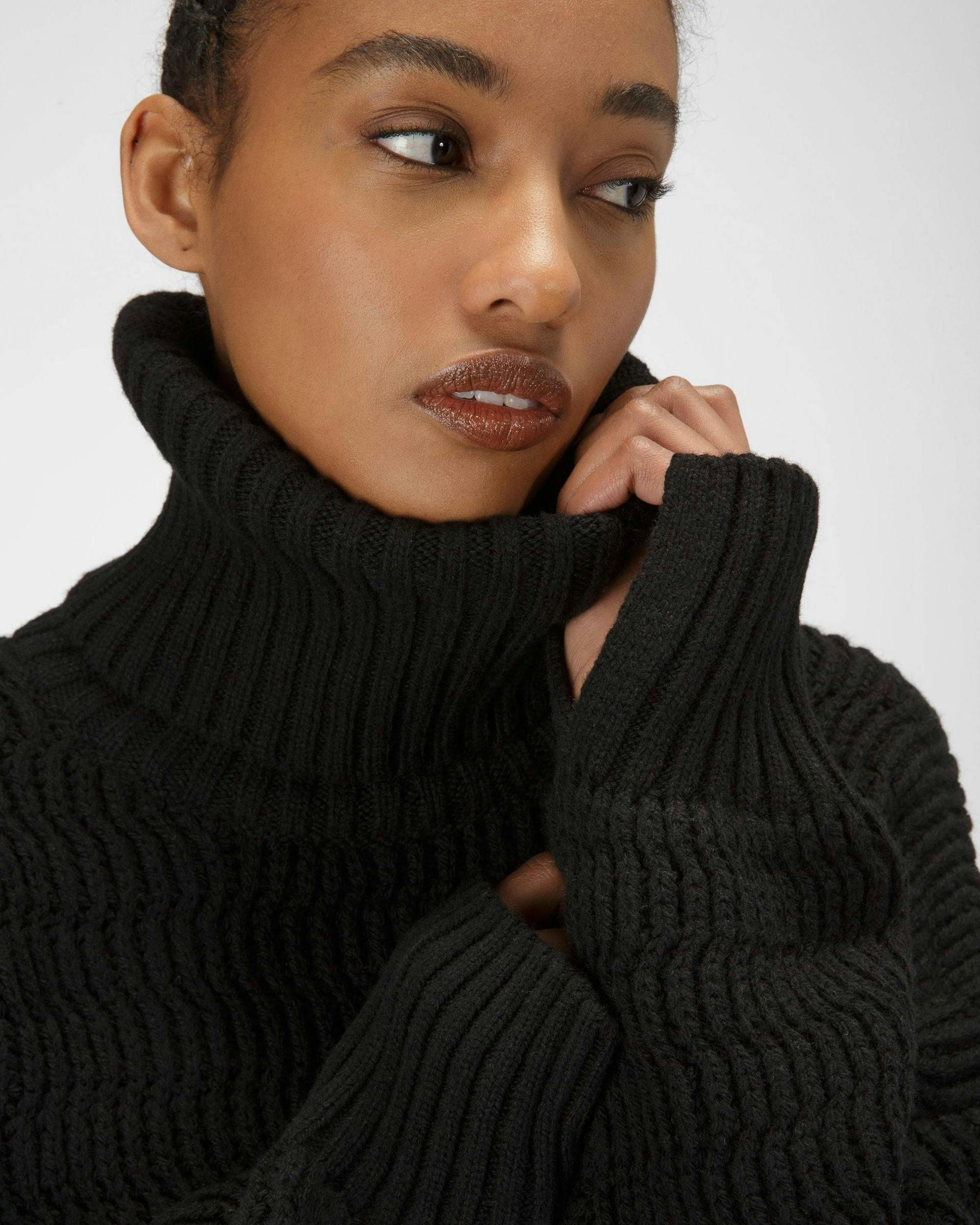 Wool And Cashmere Roll Neck In Black - Women's - Bally - 04