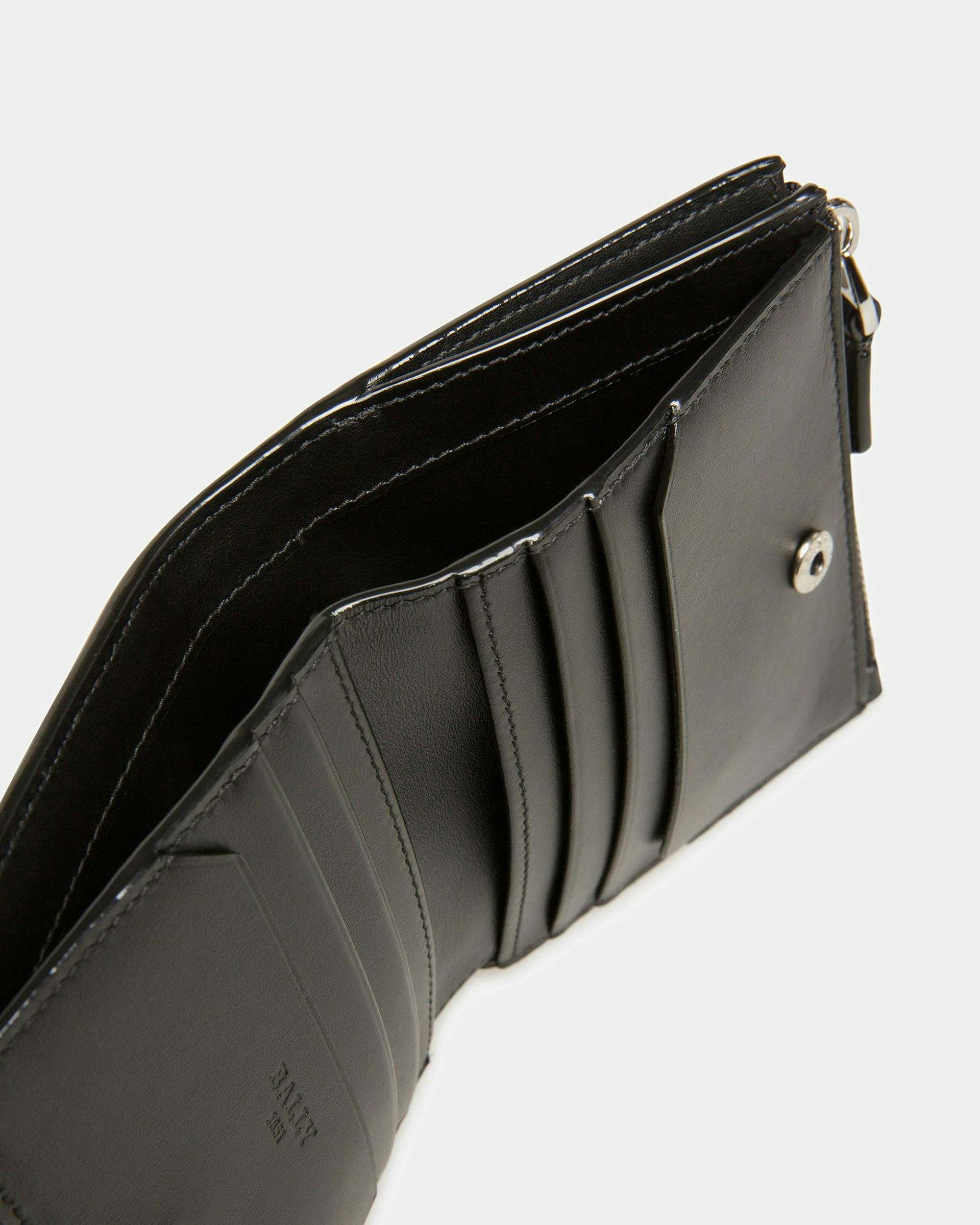 Axeel Leather Wallet In Black - Women's - Bally - 04