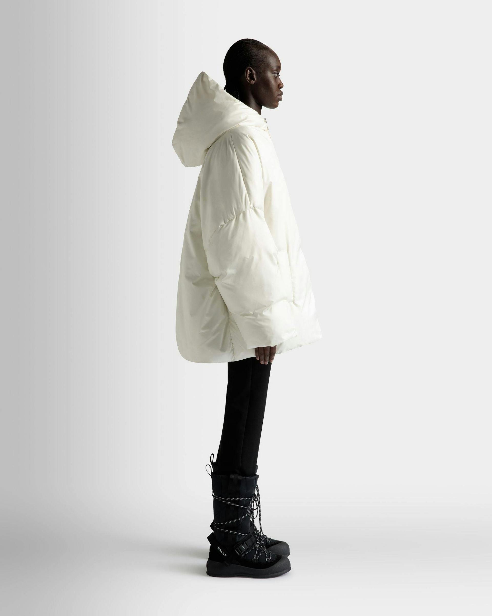 Women's Puffer Jacket In White Nylon | Bally | On Model 3/4 Front