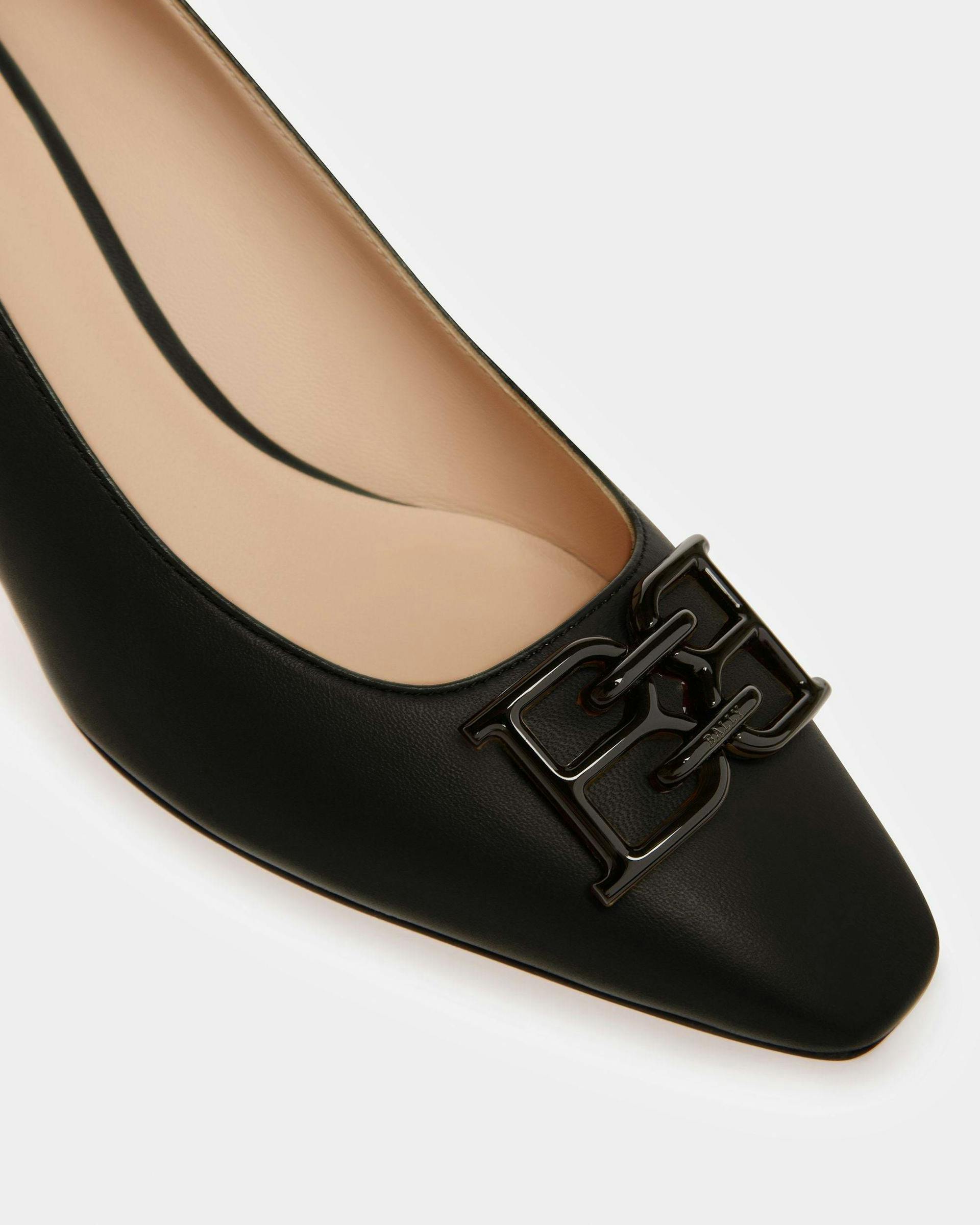 Evanca Leather Pumps In Black - Women's - Bally - 04