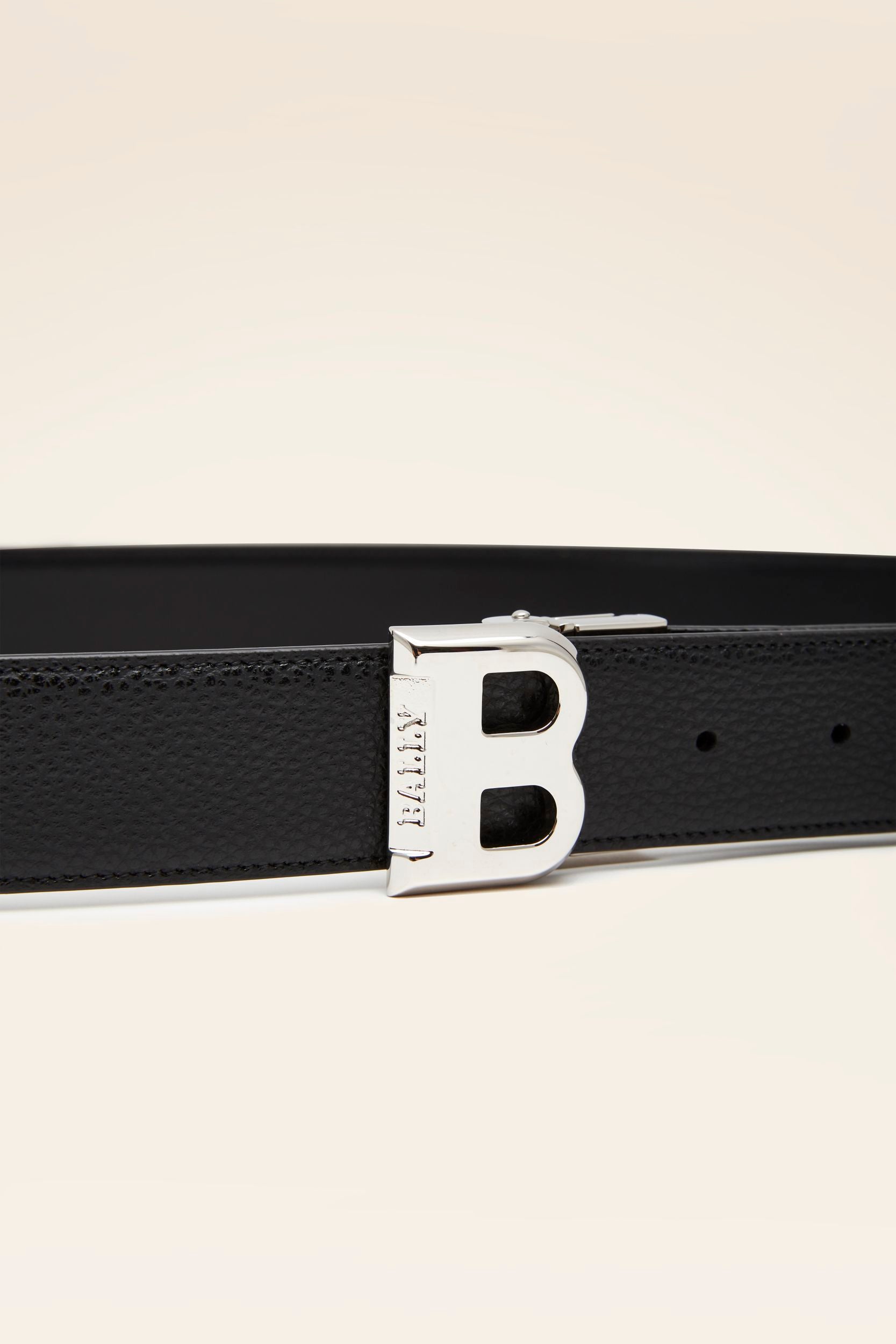 Reversible And Adjustable Belt in Black Leather - Men's - Bally - 03