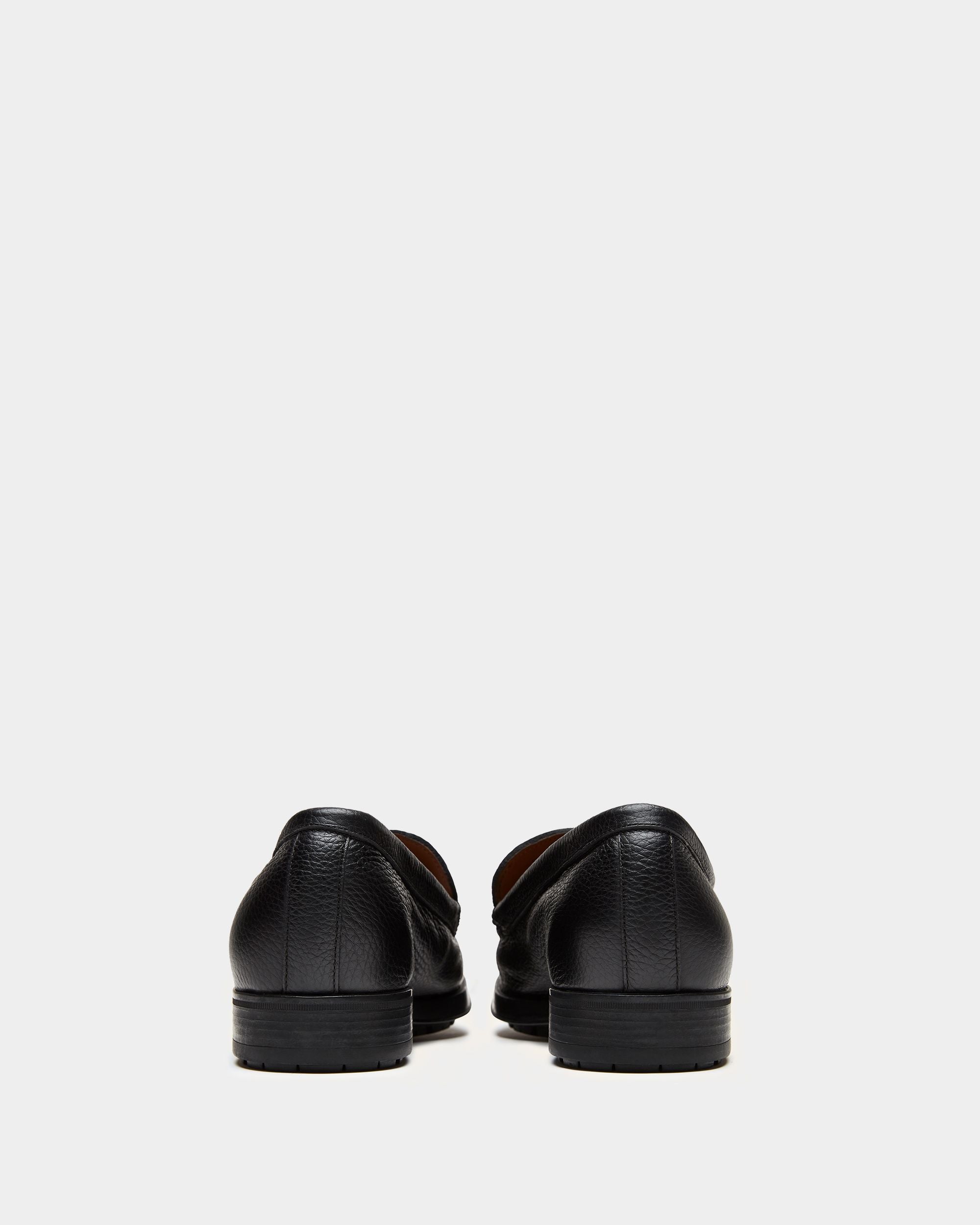 Moccasin in Black Grained Leather - Men's - Bally - 02