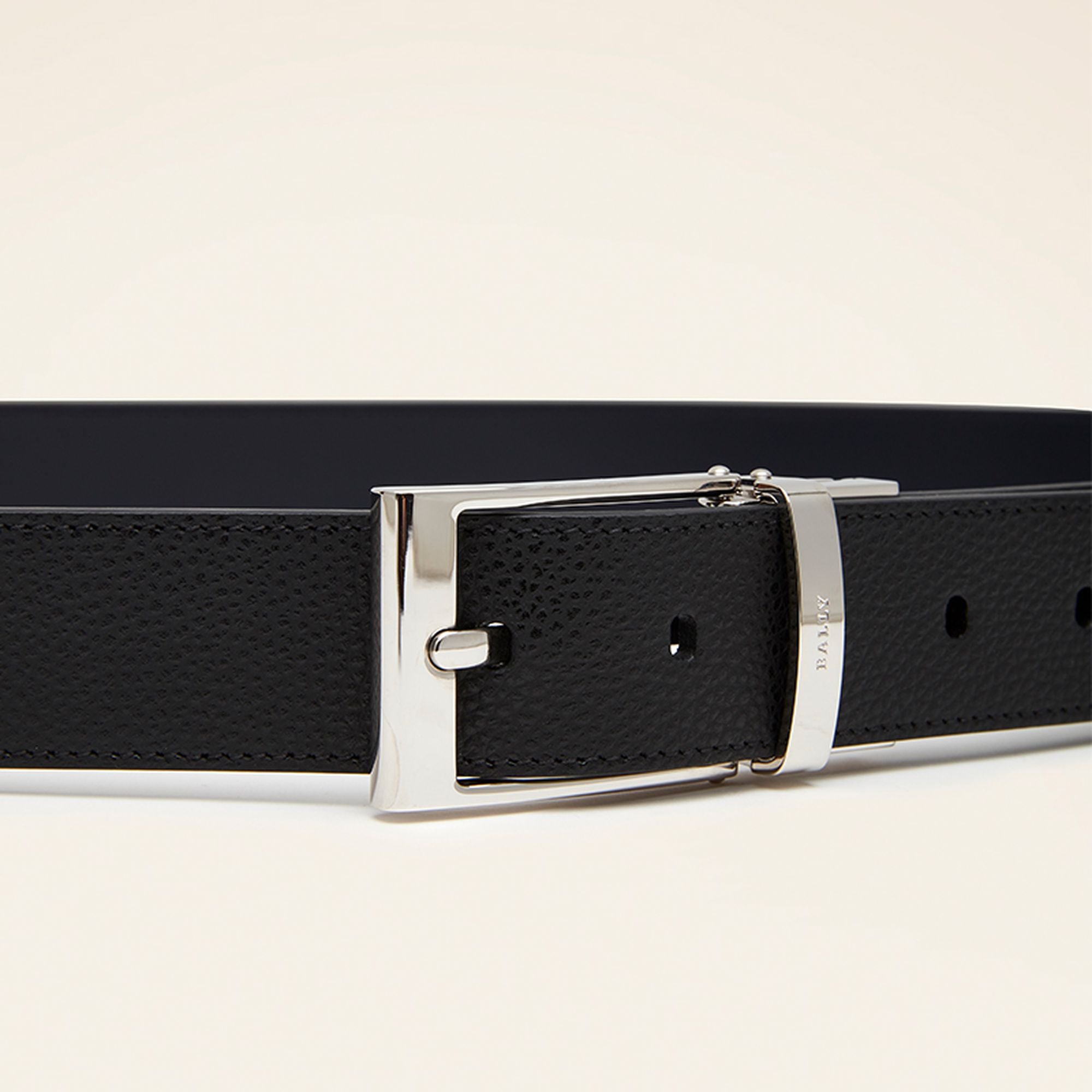 Reversible And Adjustable Belt in Black Leather - Men's - Bally - 03