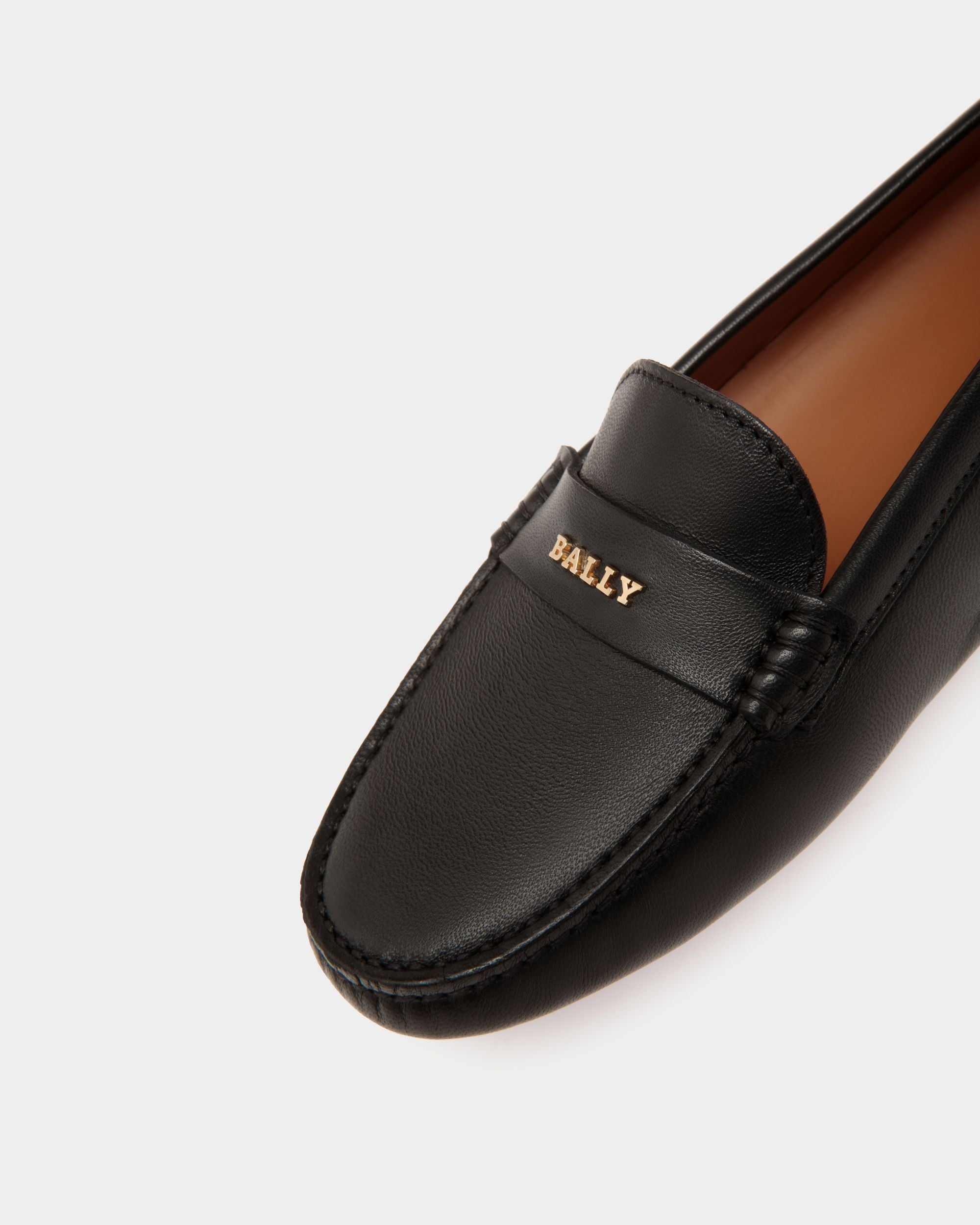 Driver in Black Leather - Women's - Bally - 05