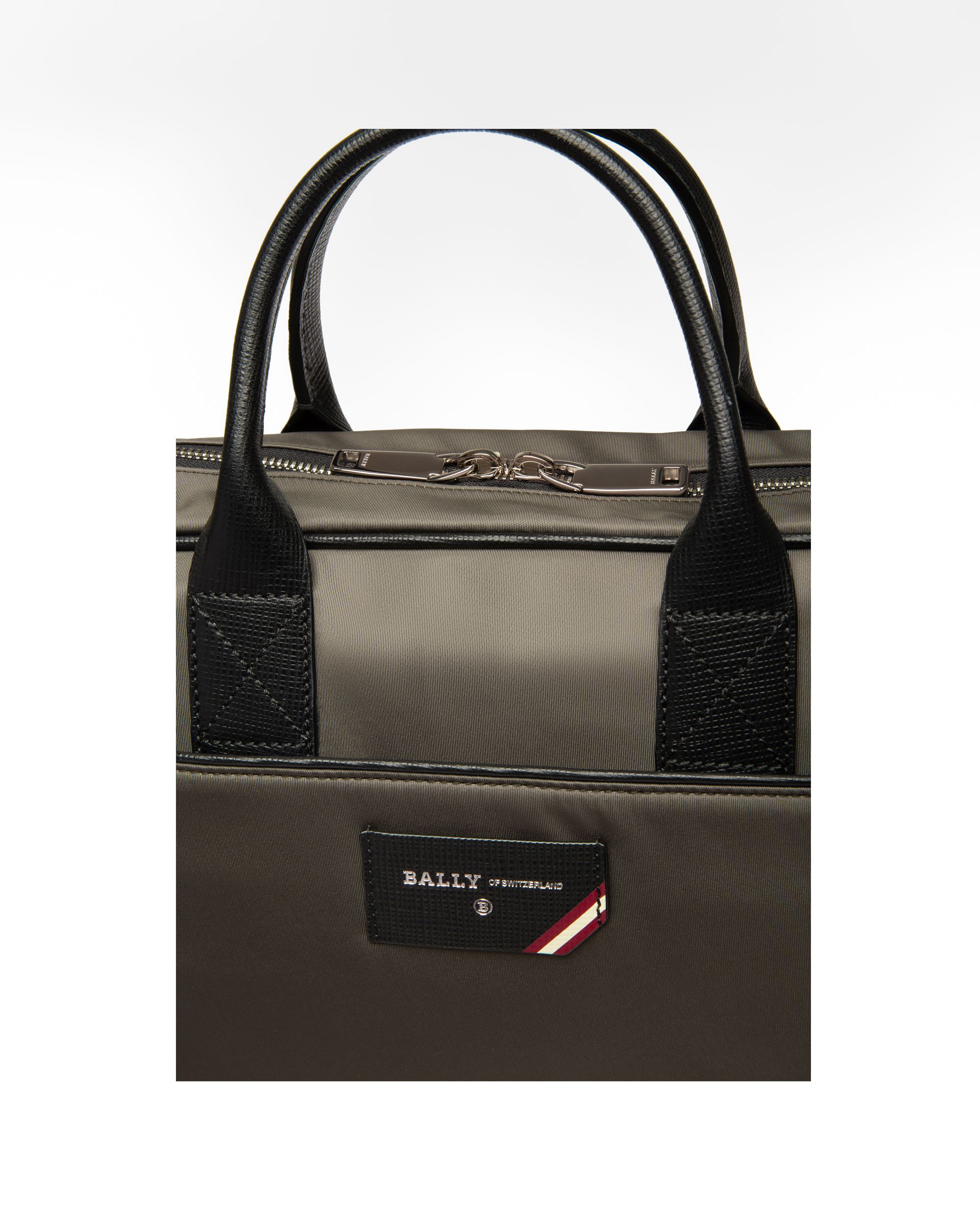 Faldy Recycled Nylon Beniness Bag In Army Green - Men's - Bally - 05