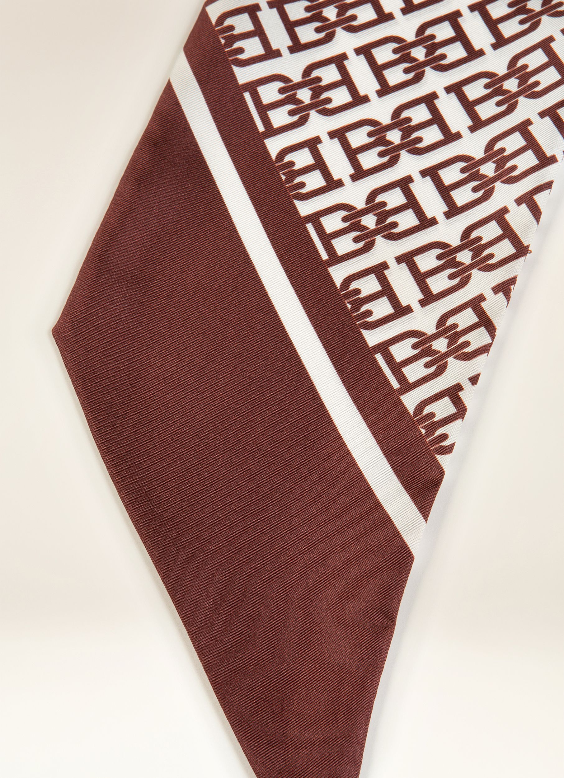 Silk Bandeau Scarf In Heritage Red - Women's - Bally - 02