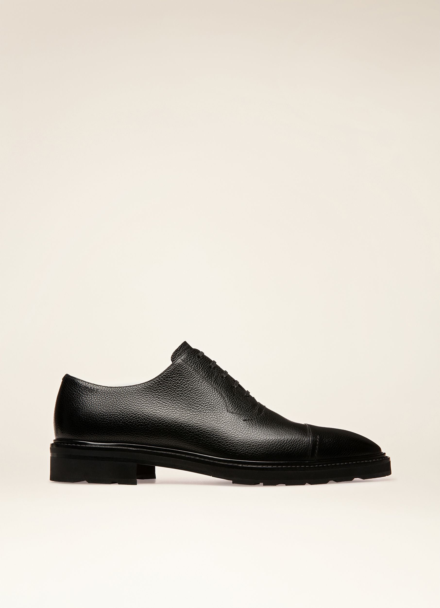 Meyrin Oxford in Black Grained Leather - Men's - Bally - 01