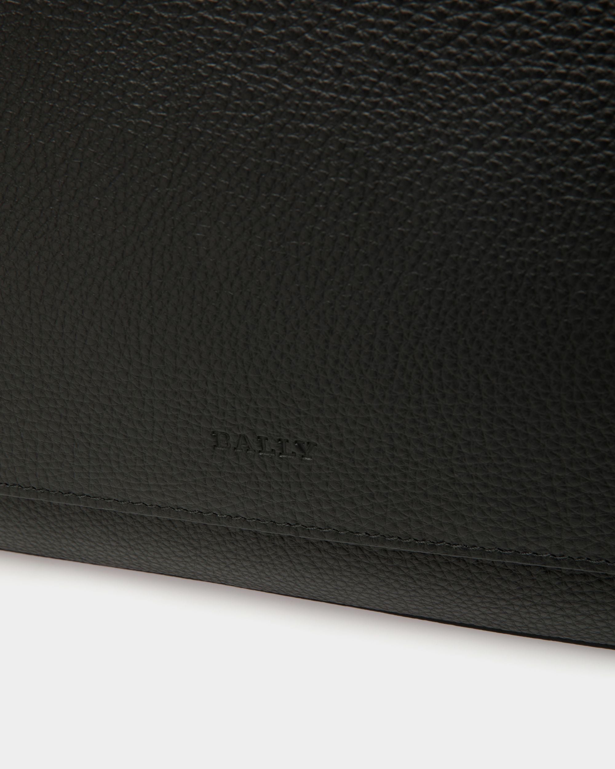 Shoulder Bag In Black Leather - Men's - Bally - 05
