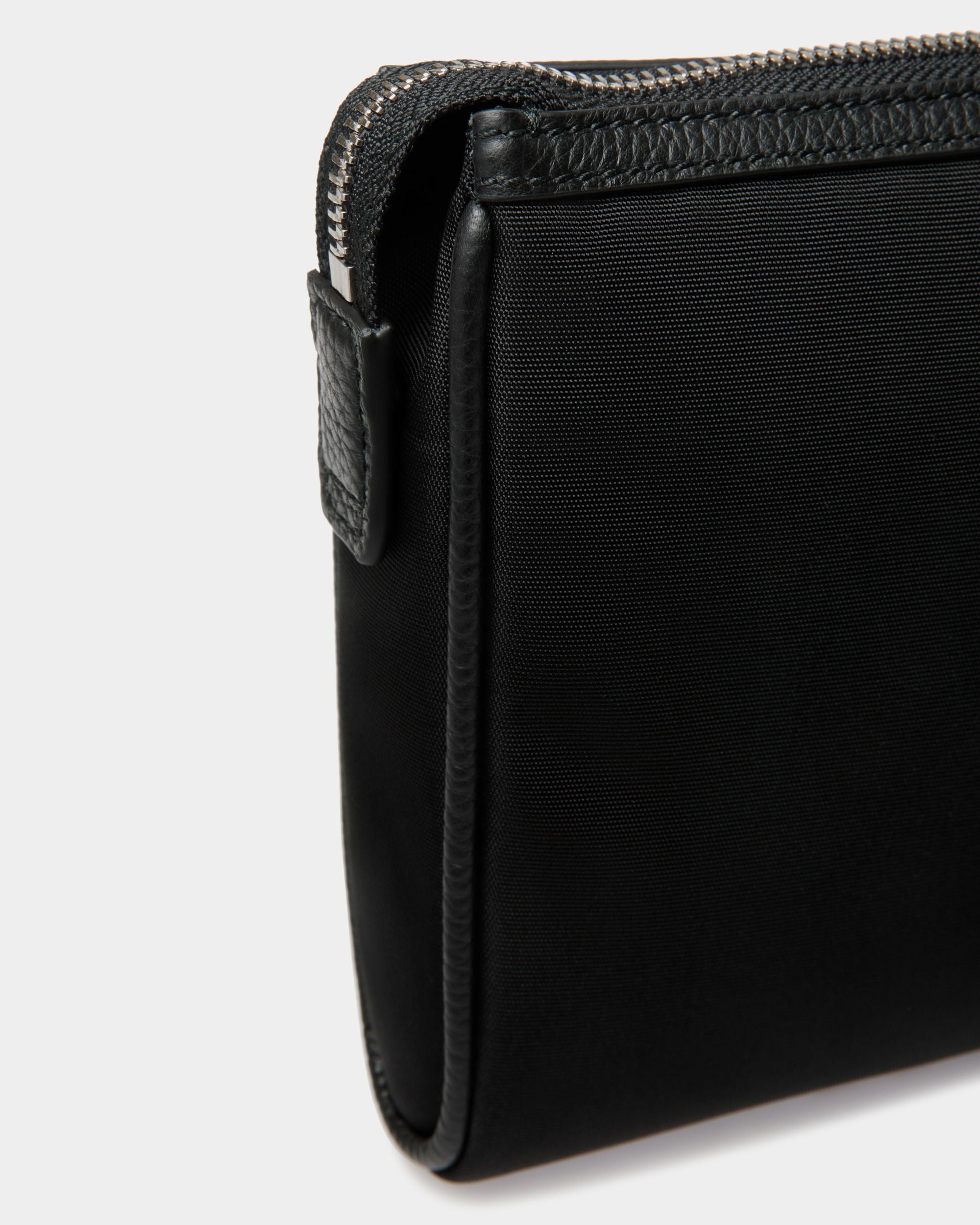 Code Pouch In Black Nylon - Men's - Bally - 05