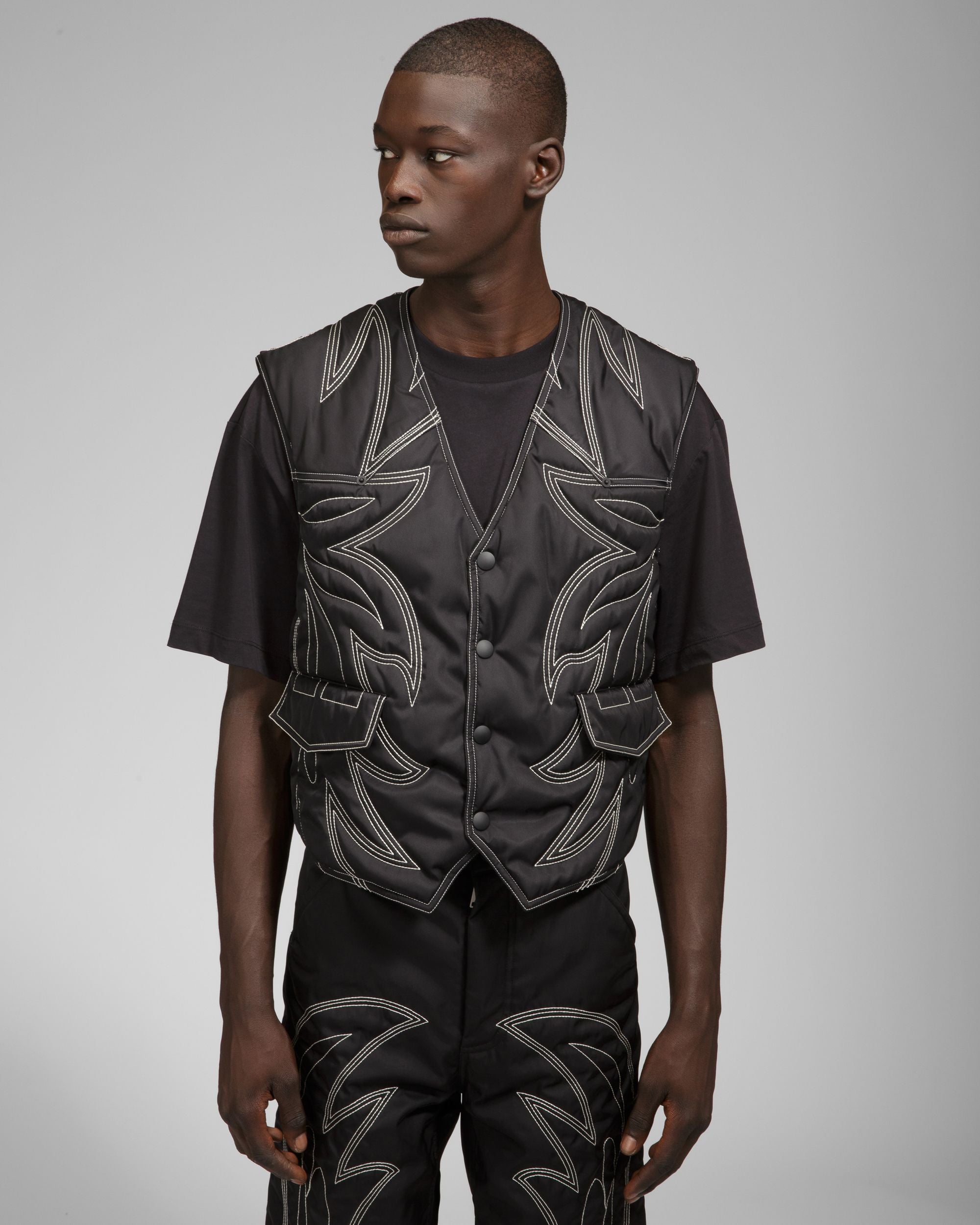 Recycled Nylon Gilet In Black - Men's - Bally - 03