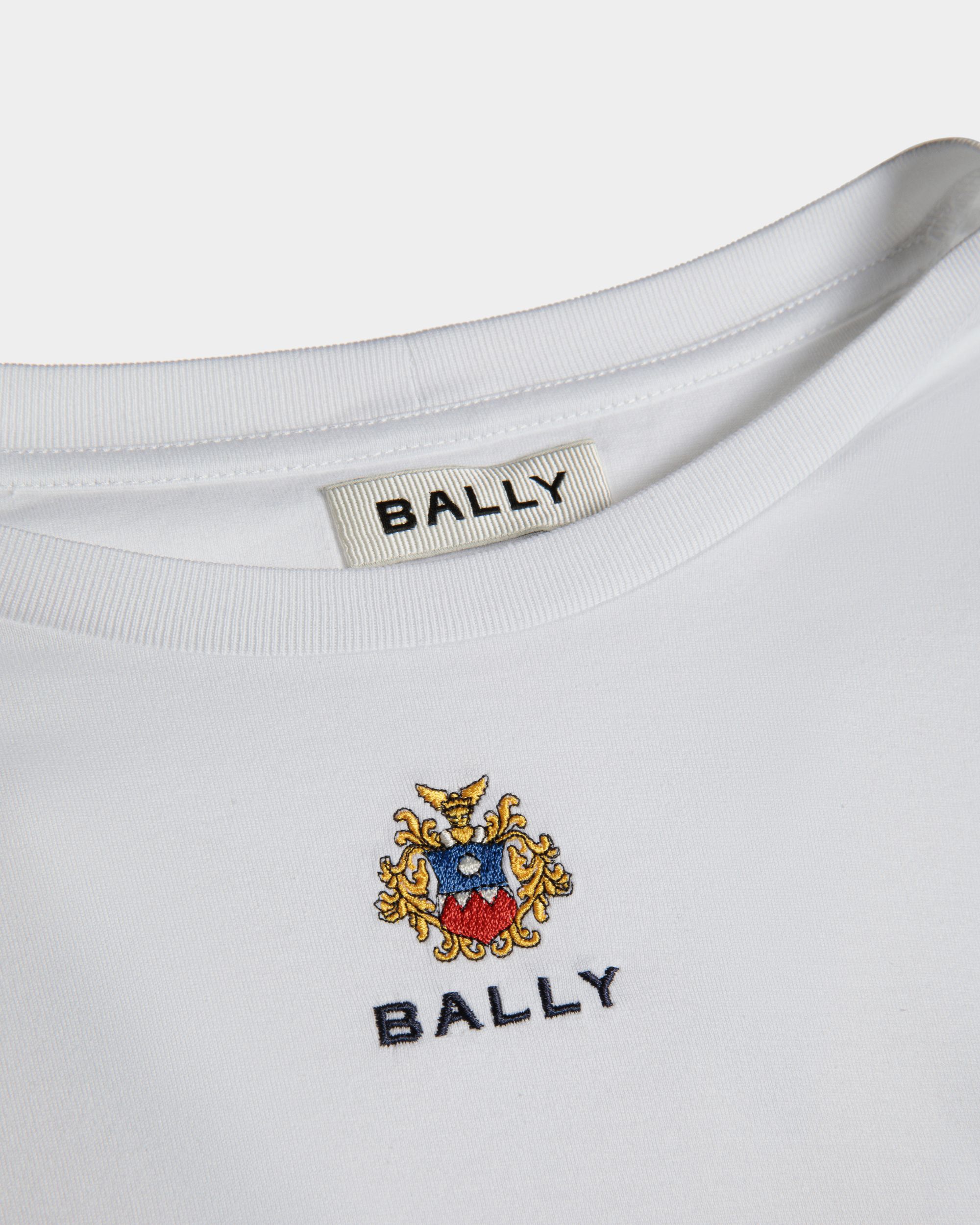 T-Shirt With a Bally Crest Logo In White Cotton - Men's - Bally - 04