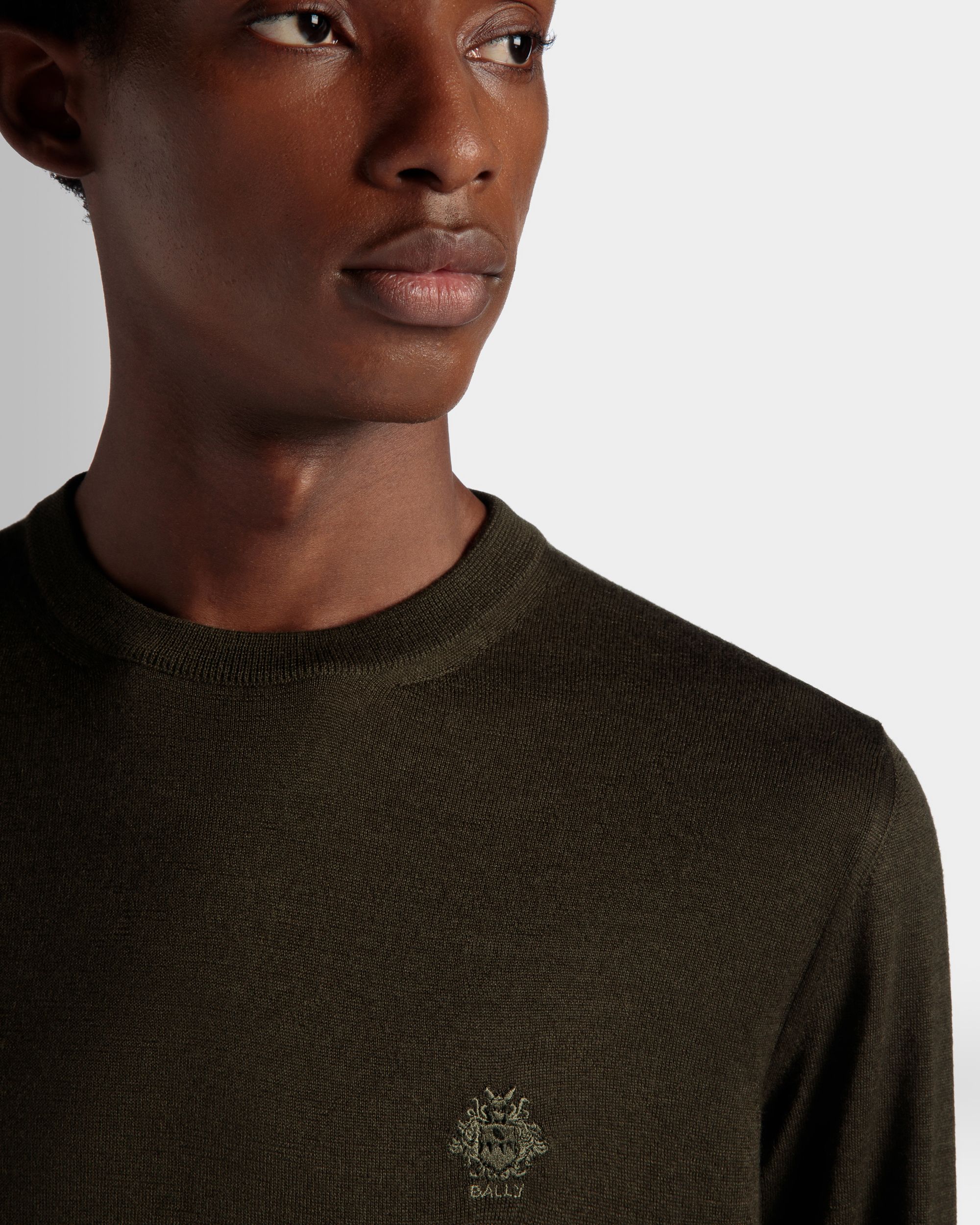 Adrien Brody Travel Collection Crewneck Sweater In Military Green Cashmere - Men's - Bally - 04