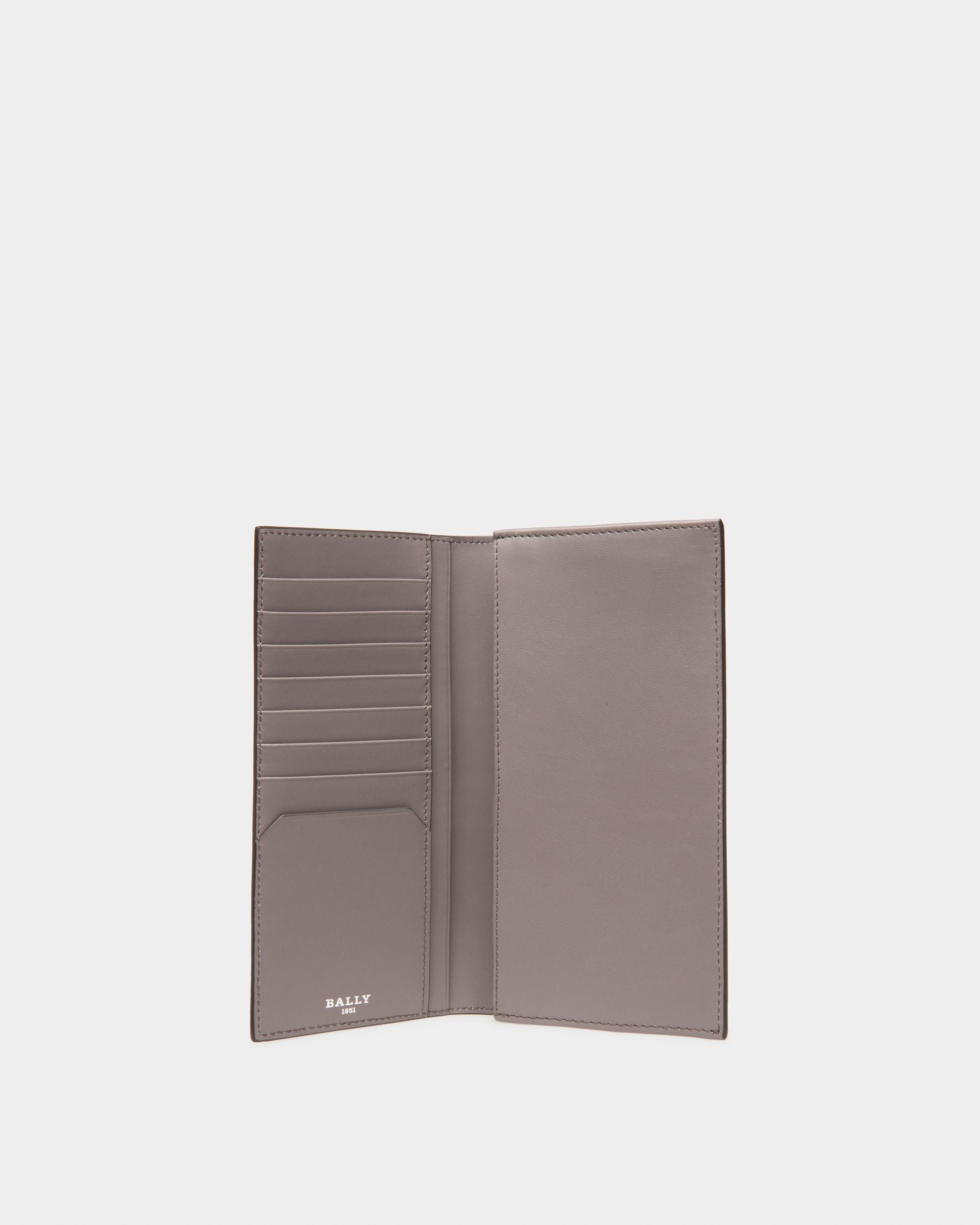 Baliro Leather Continental Wallet In Army Green - Men's - Bally - 03