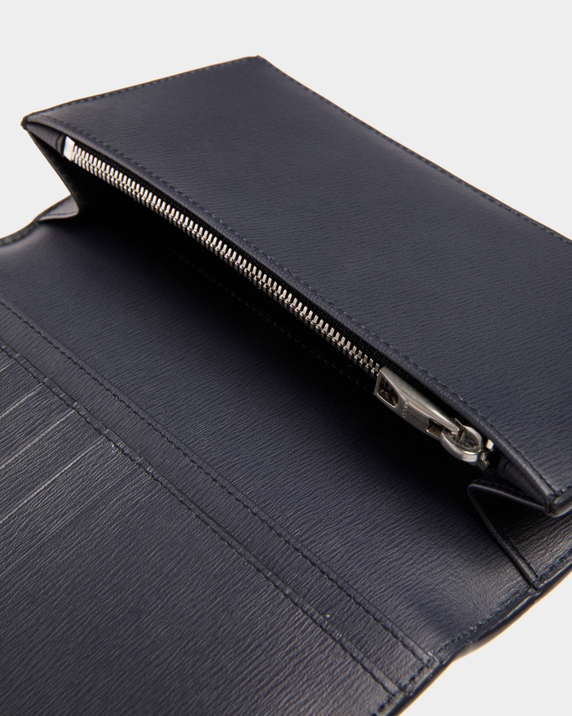 Crossing Continental Wallet In Midnight Leather - Men's - Bally - 04