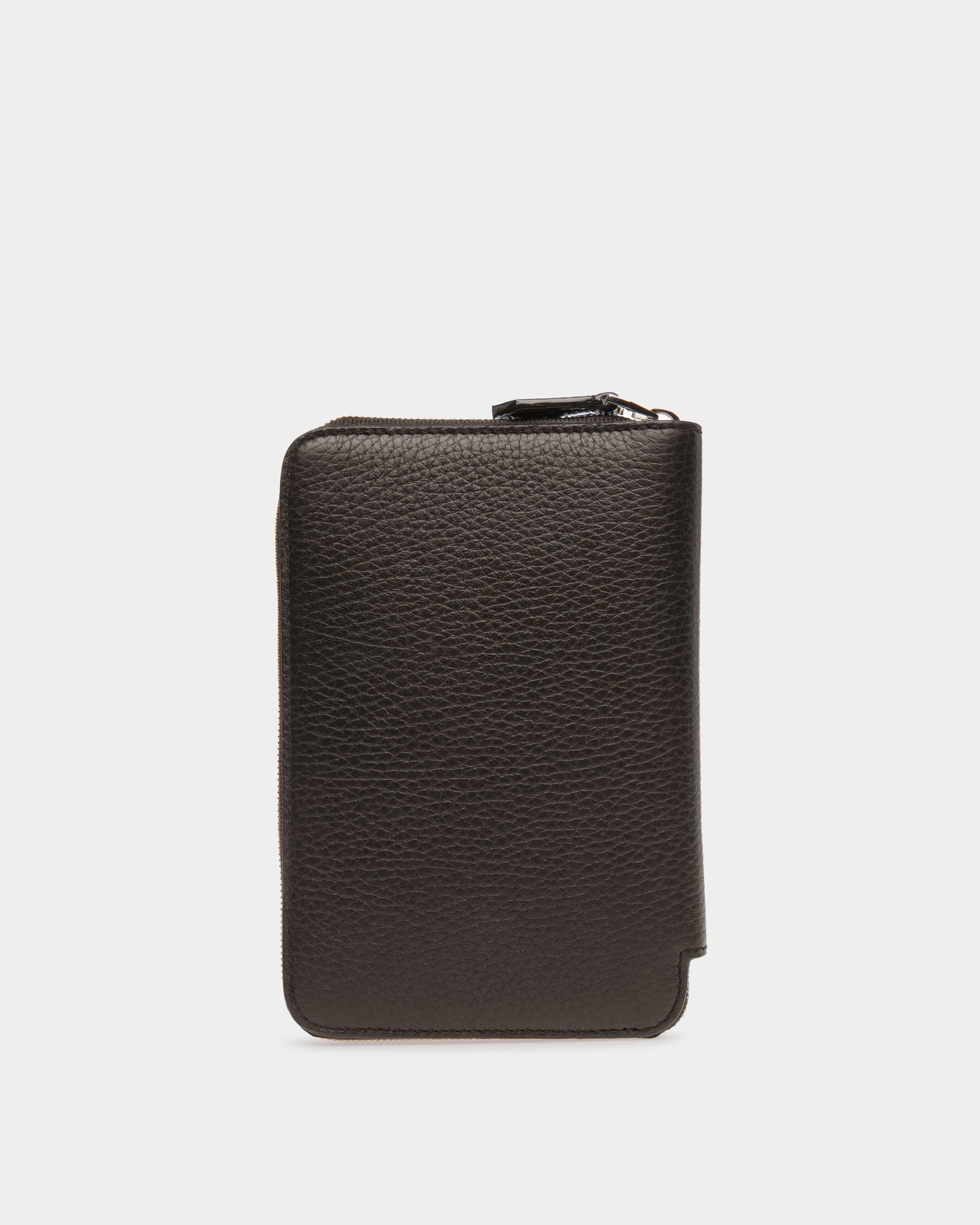 Serwyn Leather Travel Wallet In Black - Men's - Bally - 02