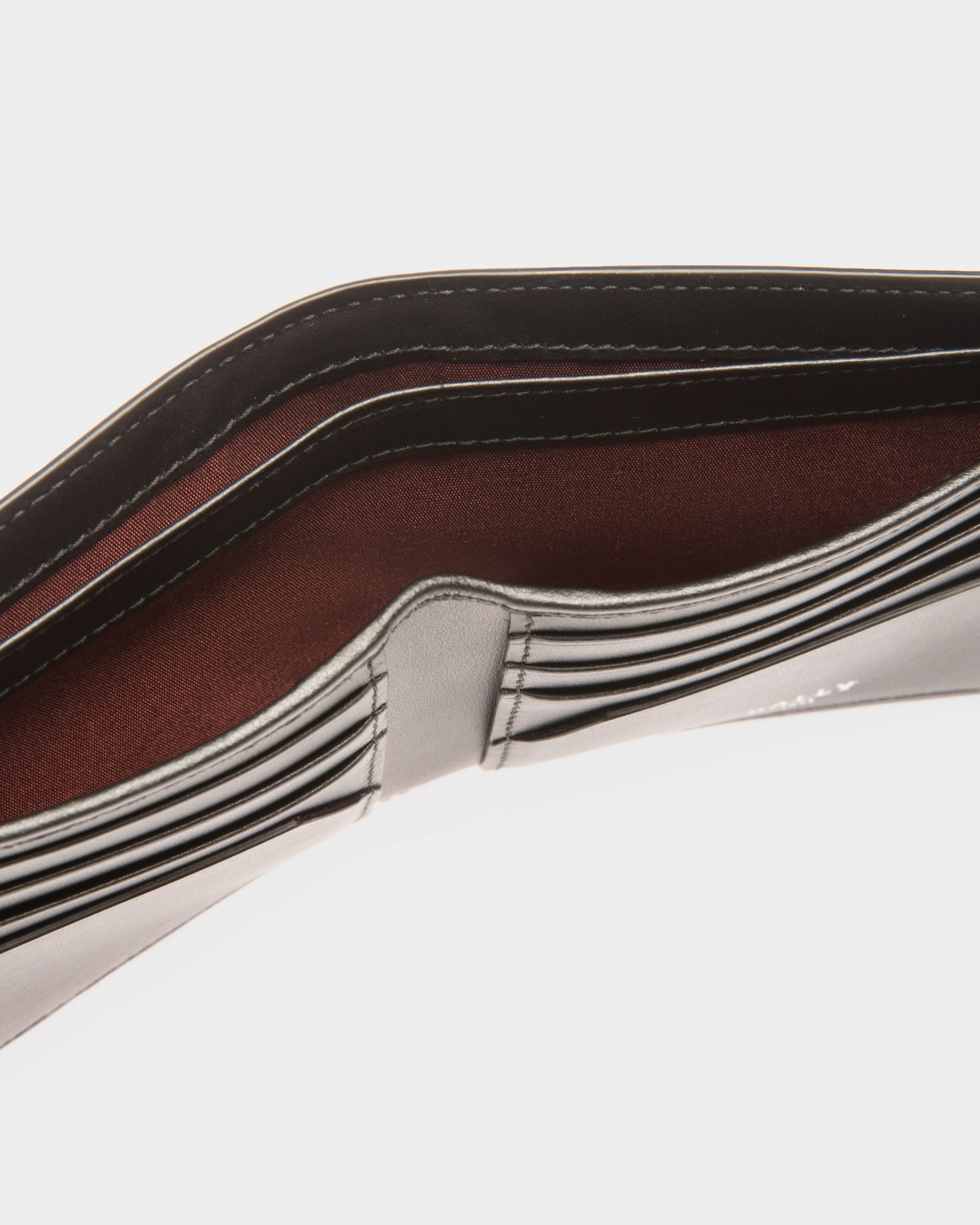 Scrasai Leather Wallet In Black - Men's - Bally - 04