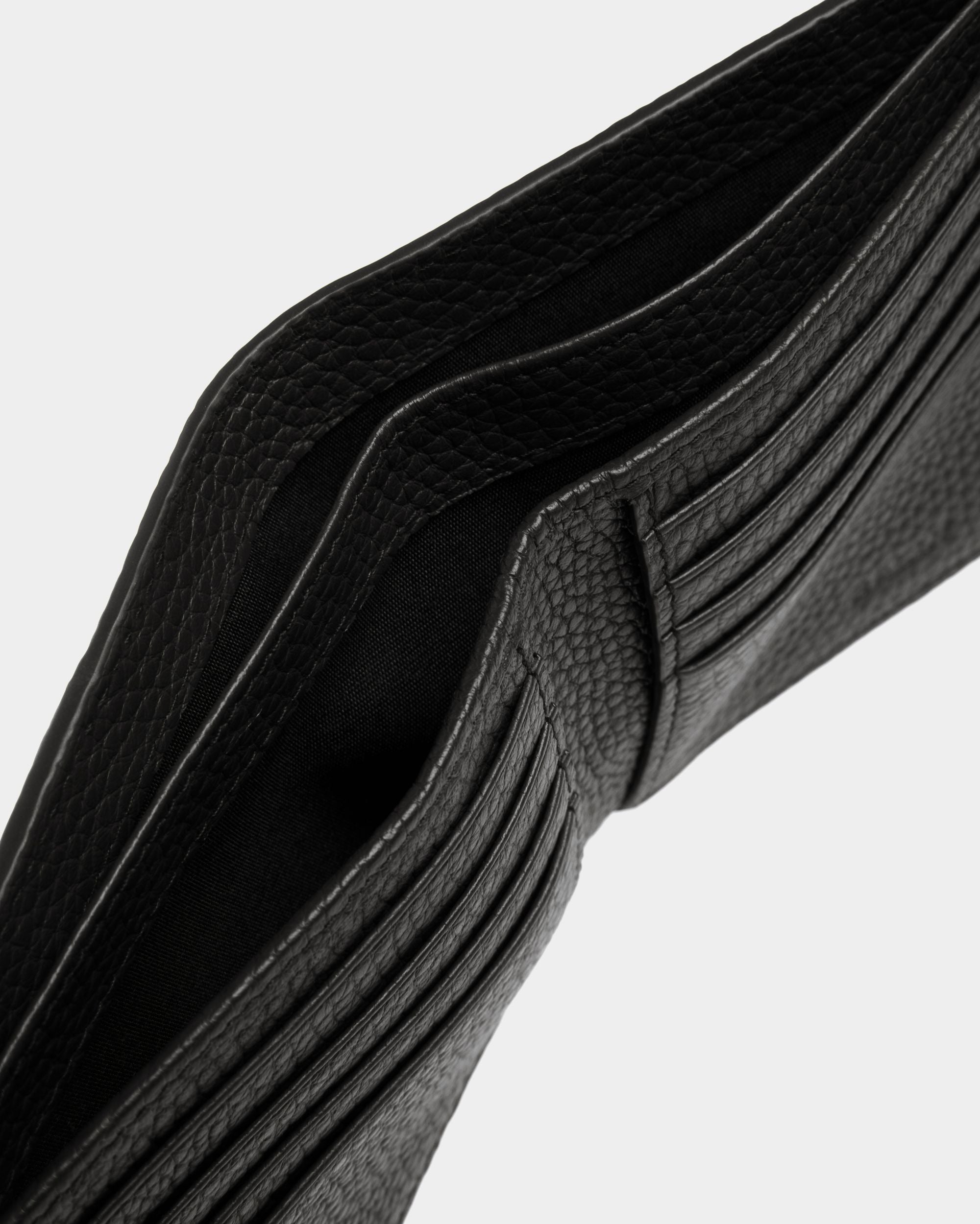Ribbon Bifold In Black Grained Leather - Men's - Bally - 04