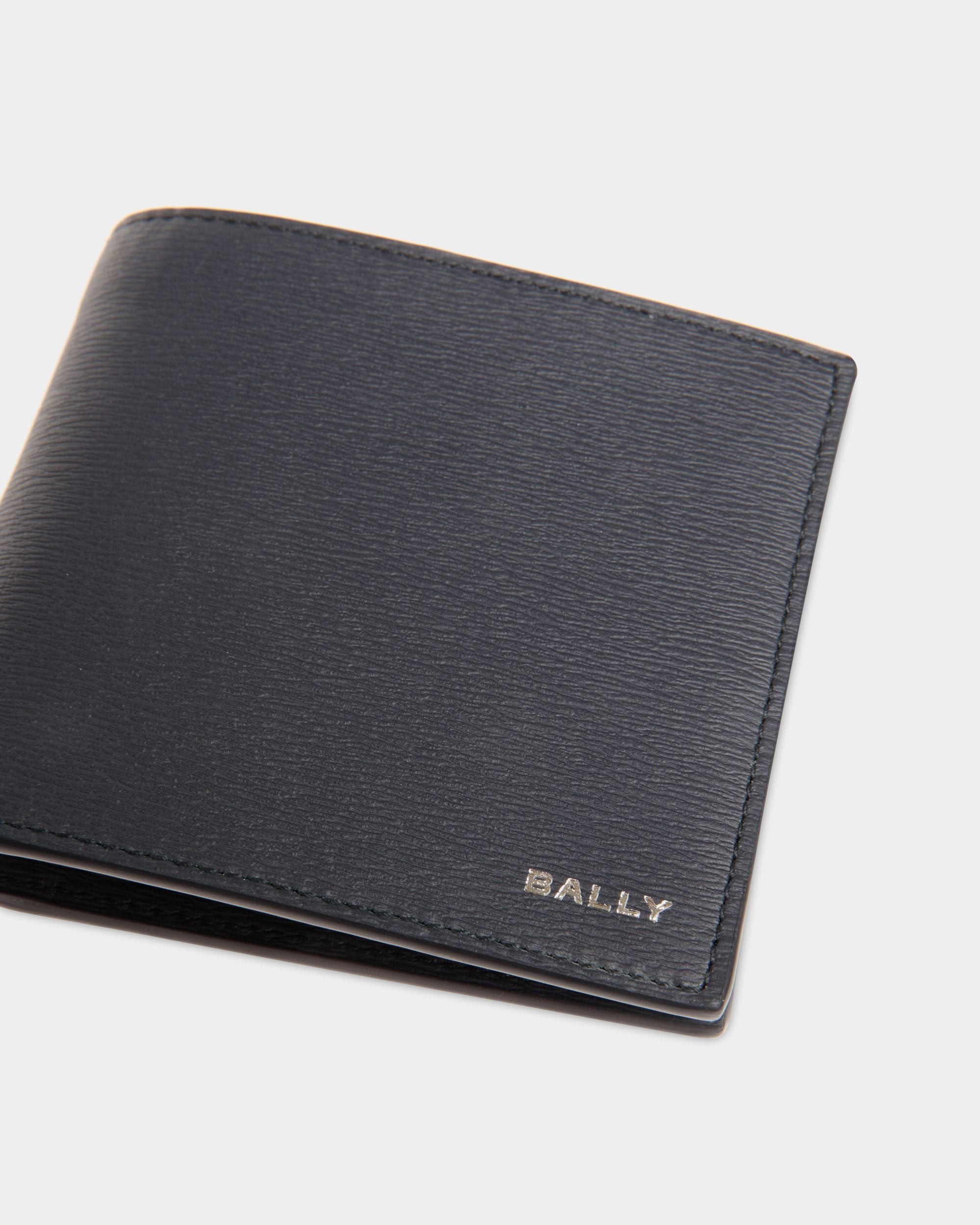 Crossing Bifold in Navy Blue Grained Leather - Men's - Bally - 04