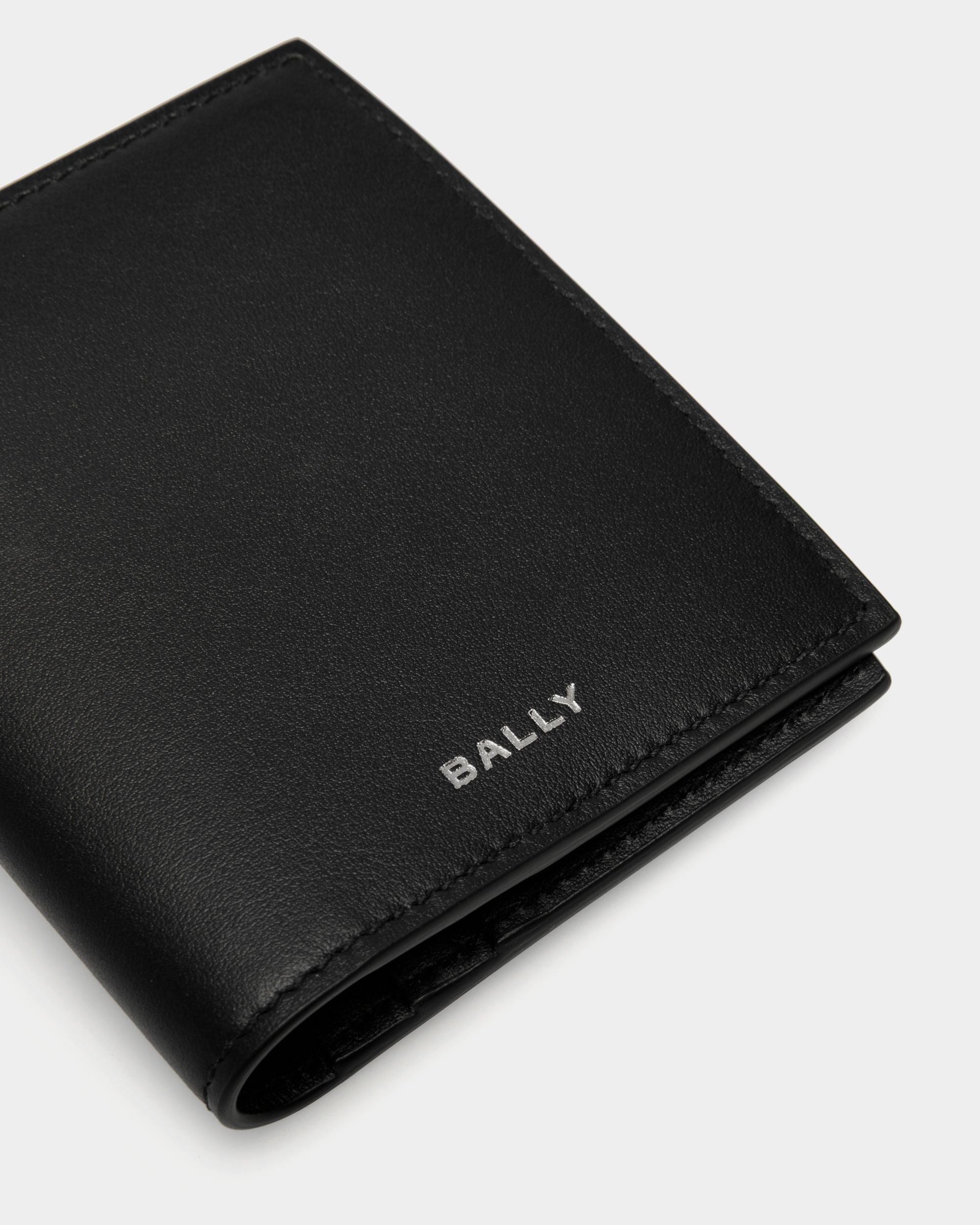 Deco Bifold Wallet in Black Leather - Men's - Bally - 04