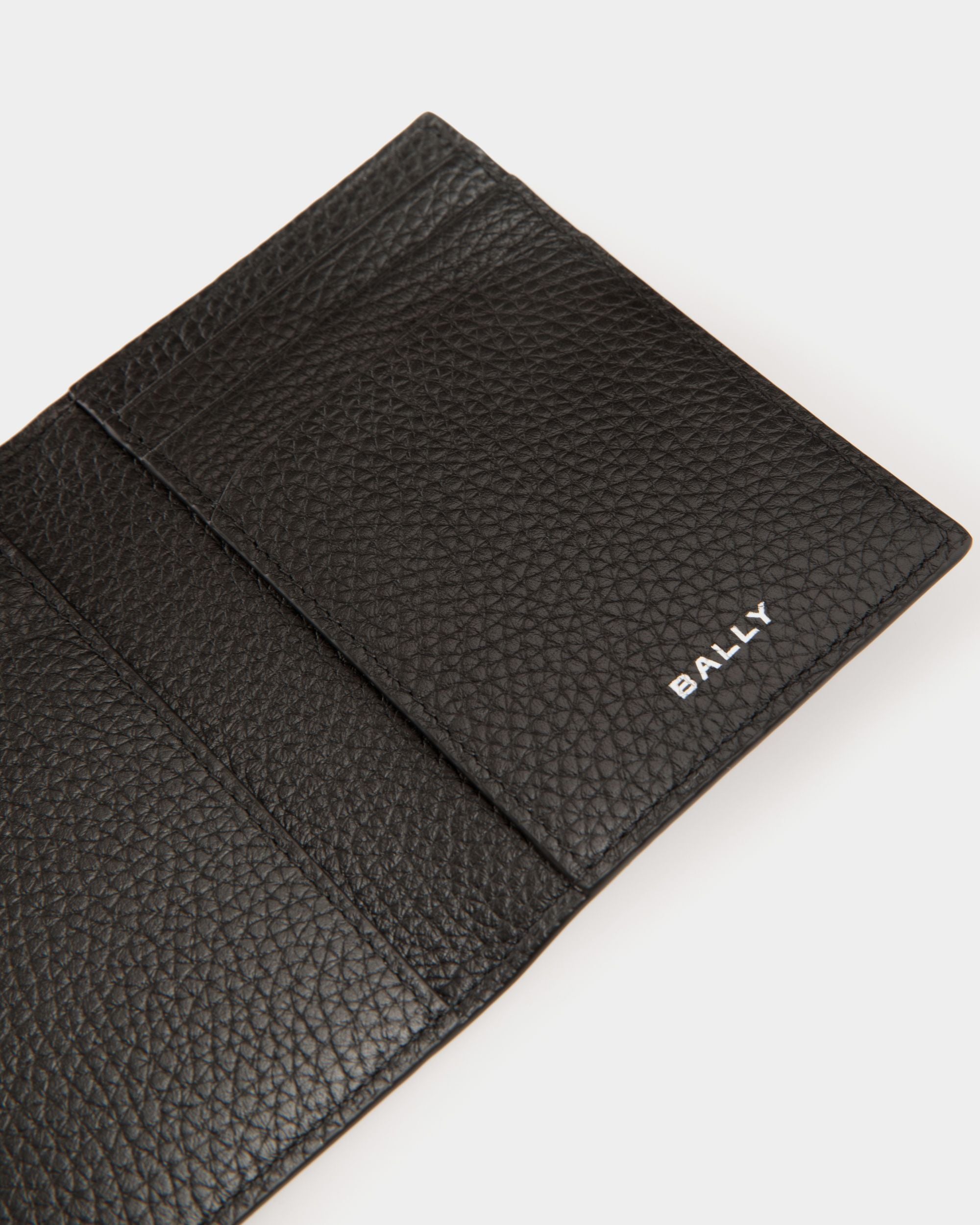 Oeden Bifold Wallet in Black Leather - Men's - Bally - 05