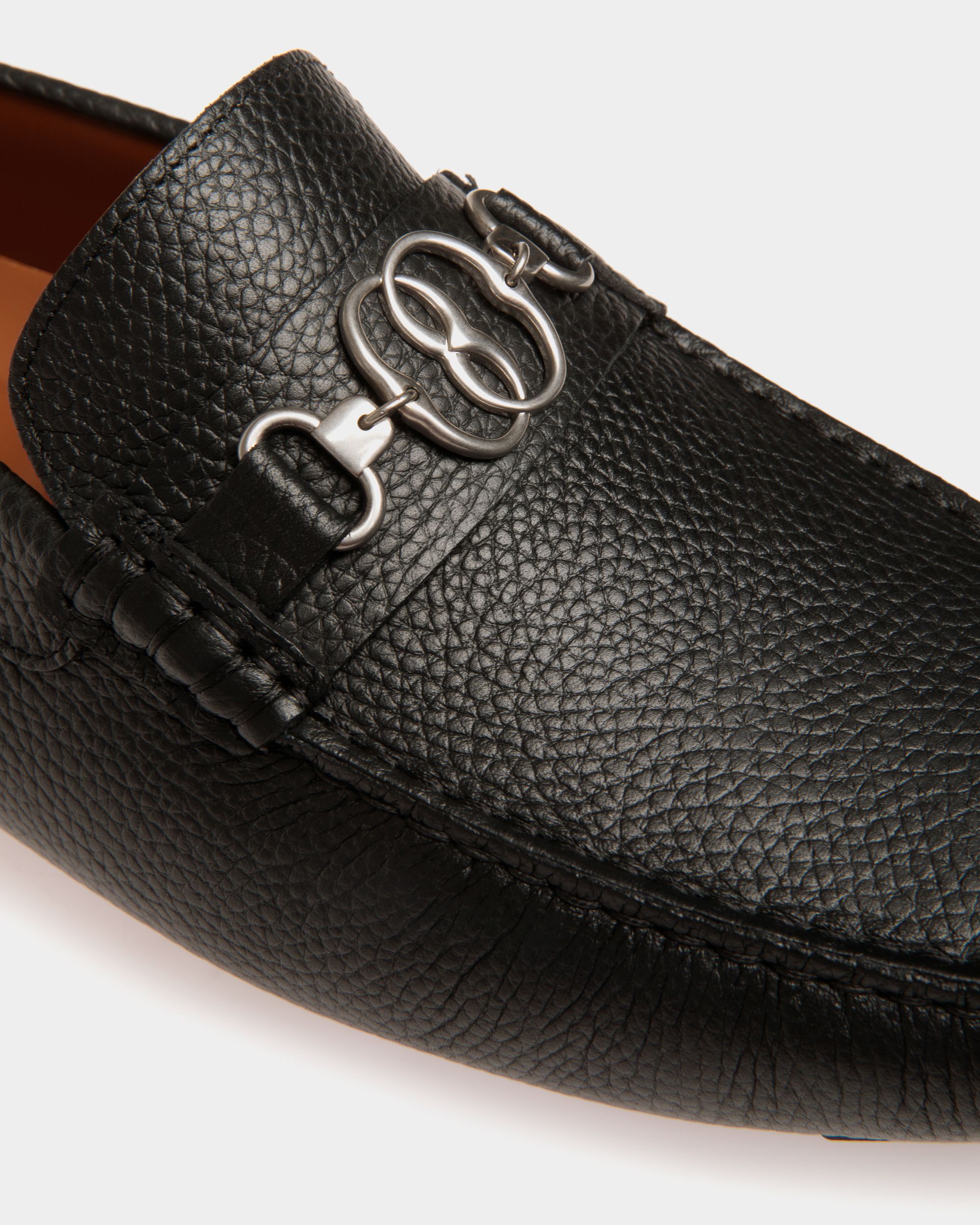 Pilot Driver in Black Grained Leather - Men's - Bally - 06
