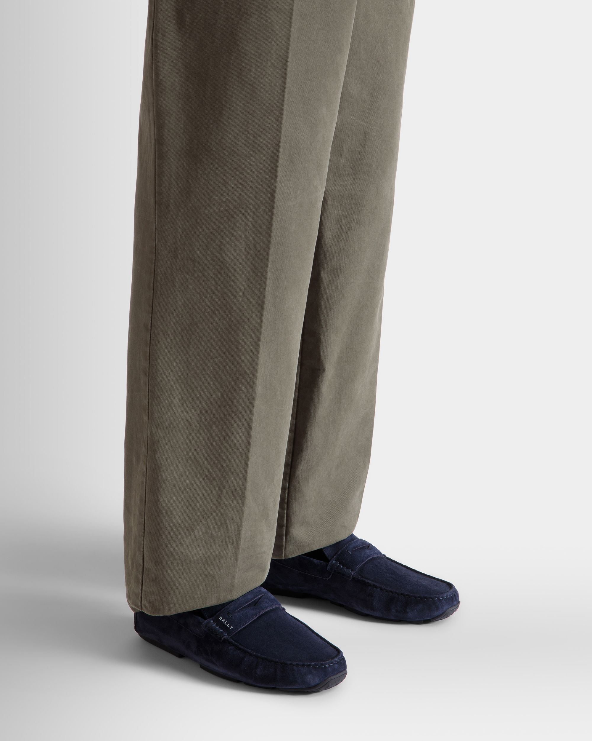 Pilot Driver in Navy Blue Suede - Men's - Bally - 02