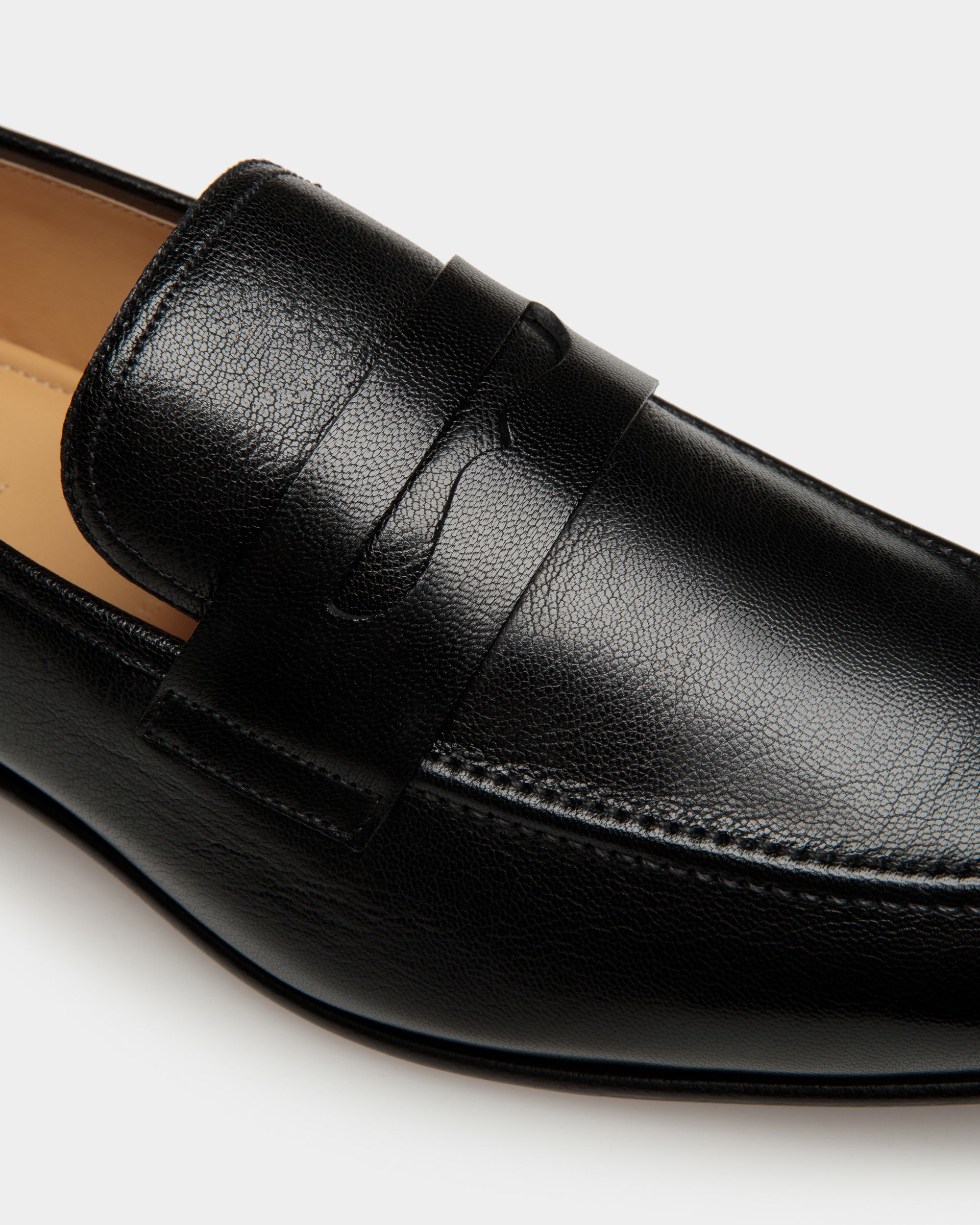 Suisse Loafer In Black Leather - Men's - Bally - 04