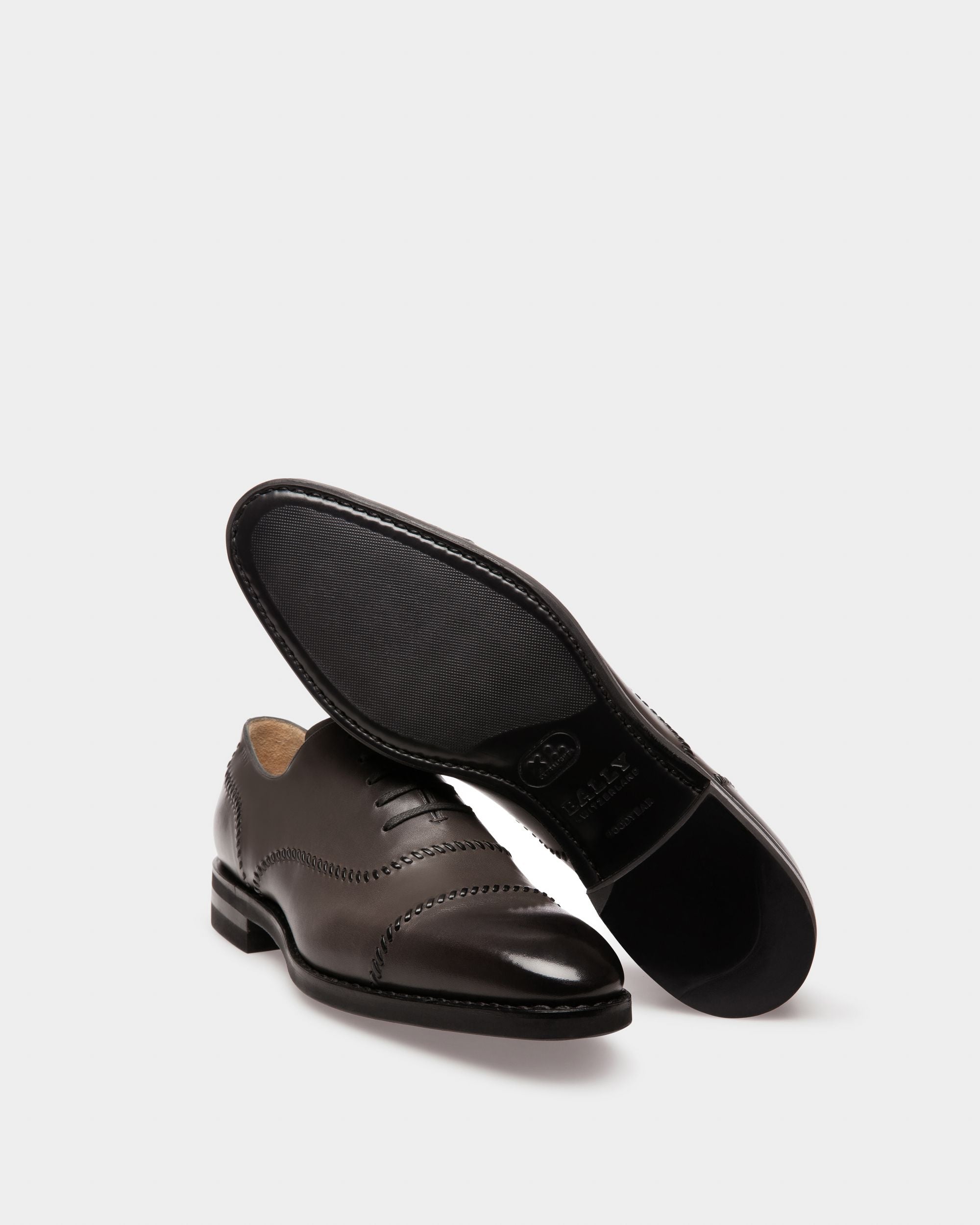 Scleyr Leather Oxfords In Army Green - Men's - Bally - 05