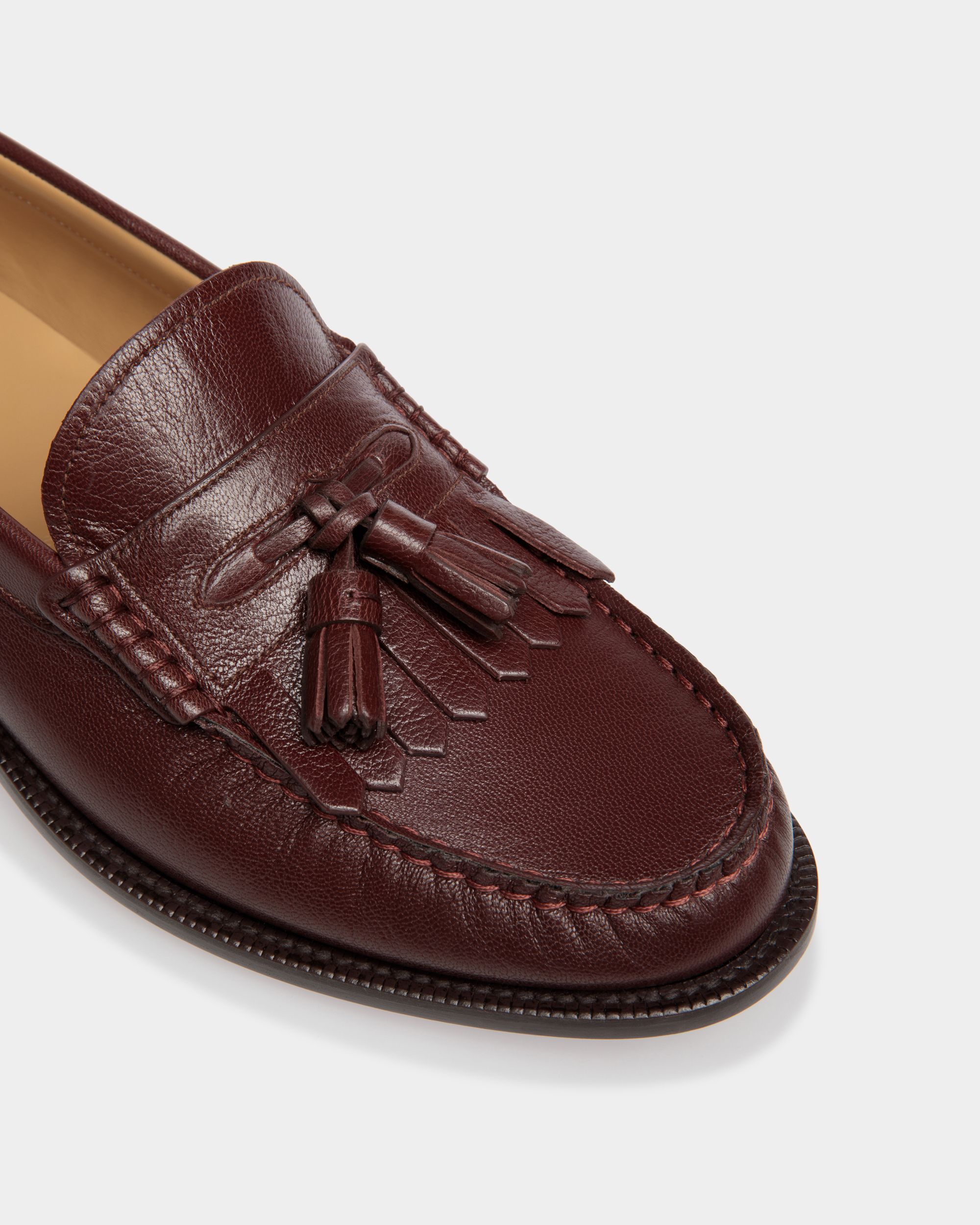 Oregon Loafer in Chestnut Brown Grained Leather - Men's - Bally - 04