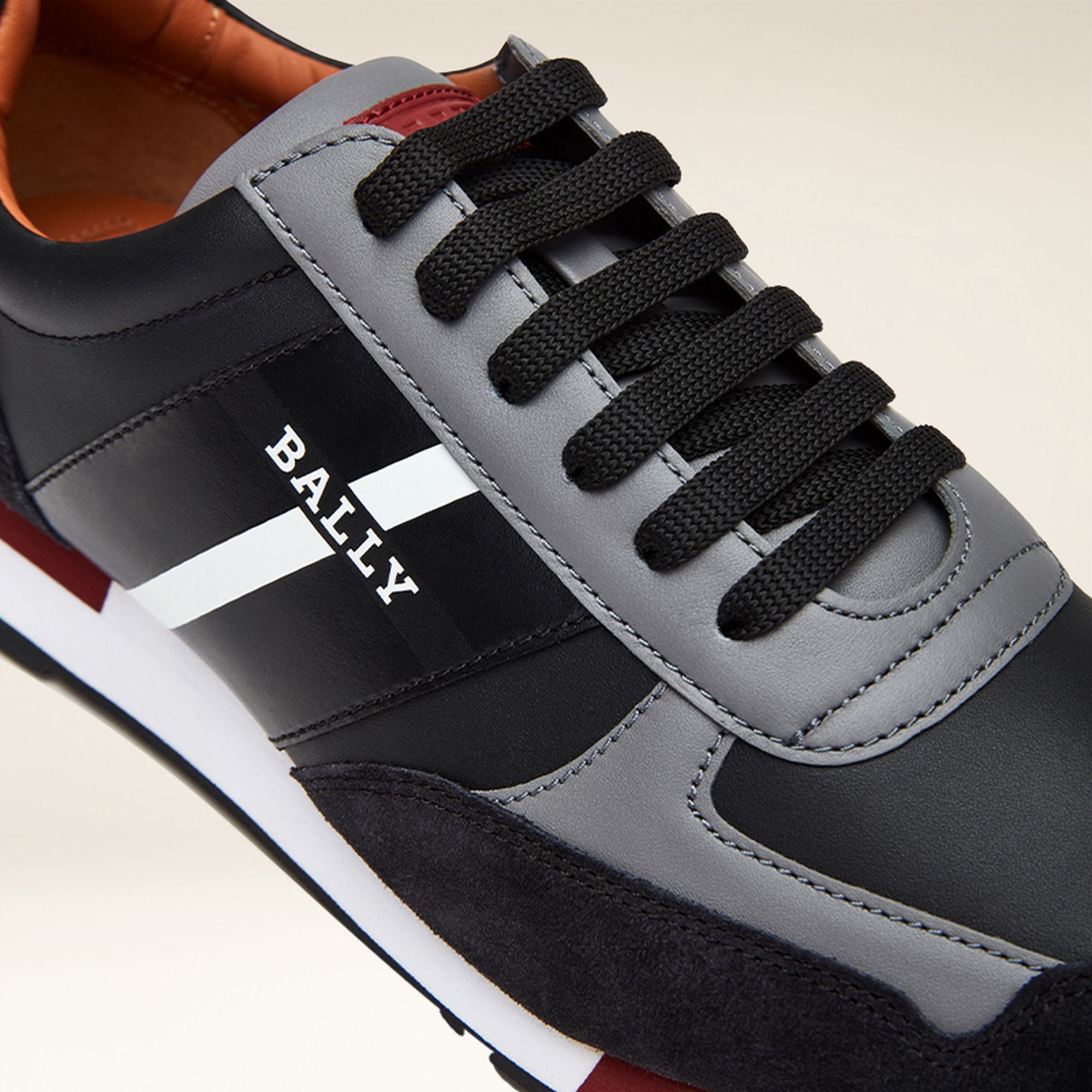 Sneaker in Black Leather - Men's - Bally - 04