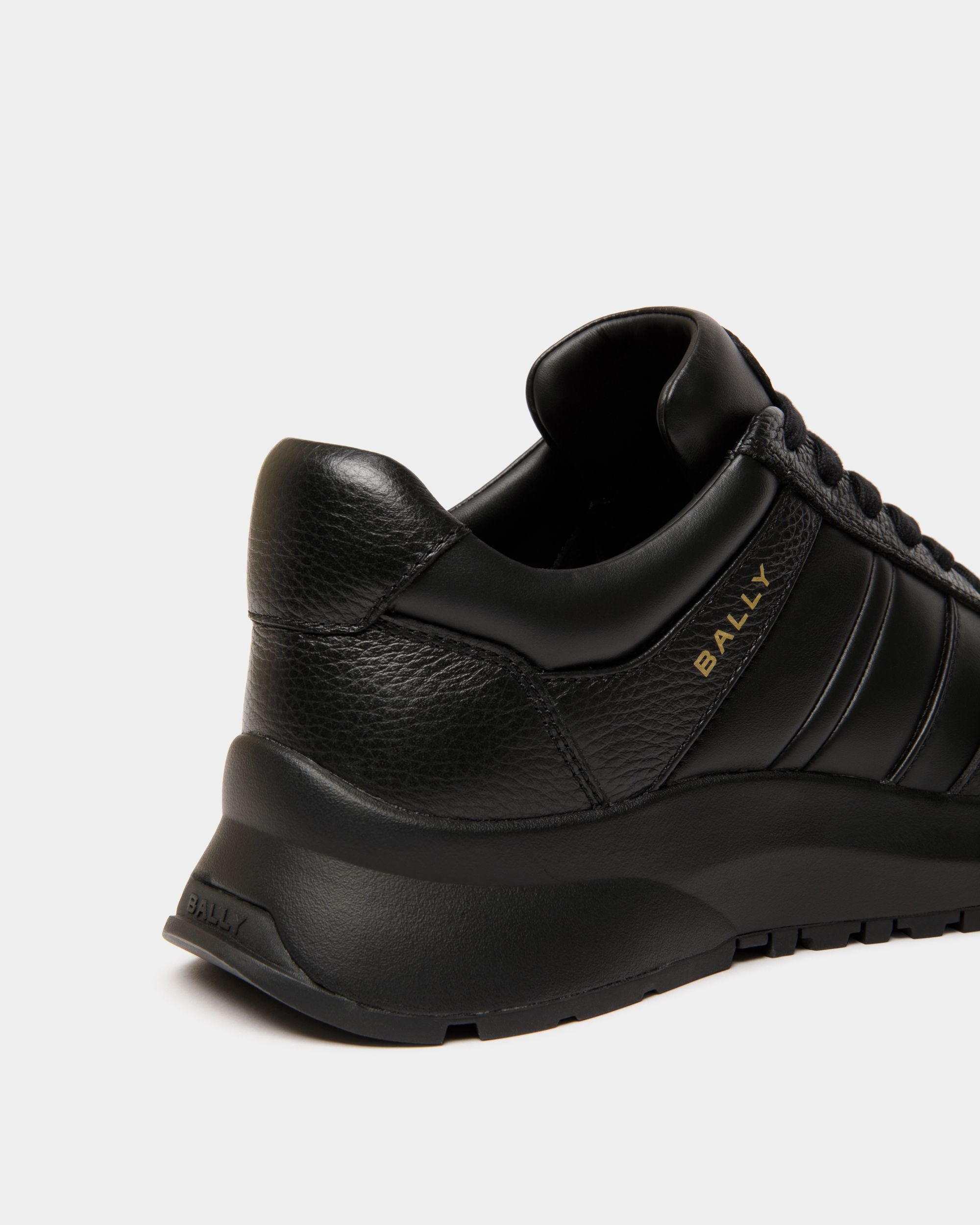 Outline Sneaker in Black Leather - Men's - Bally - 05