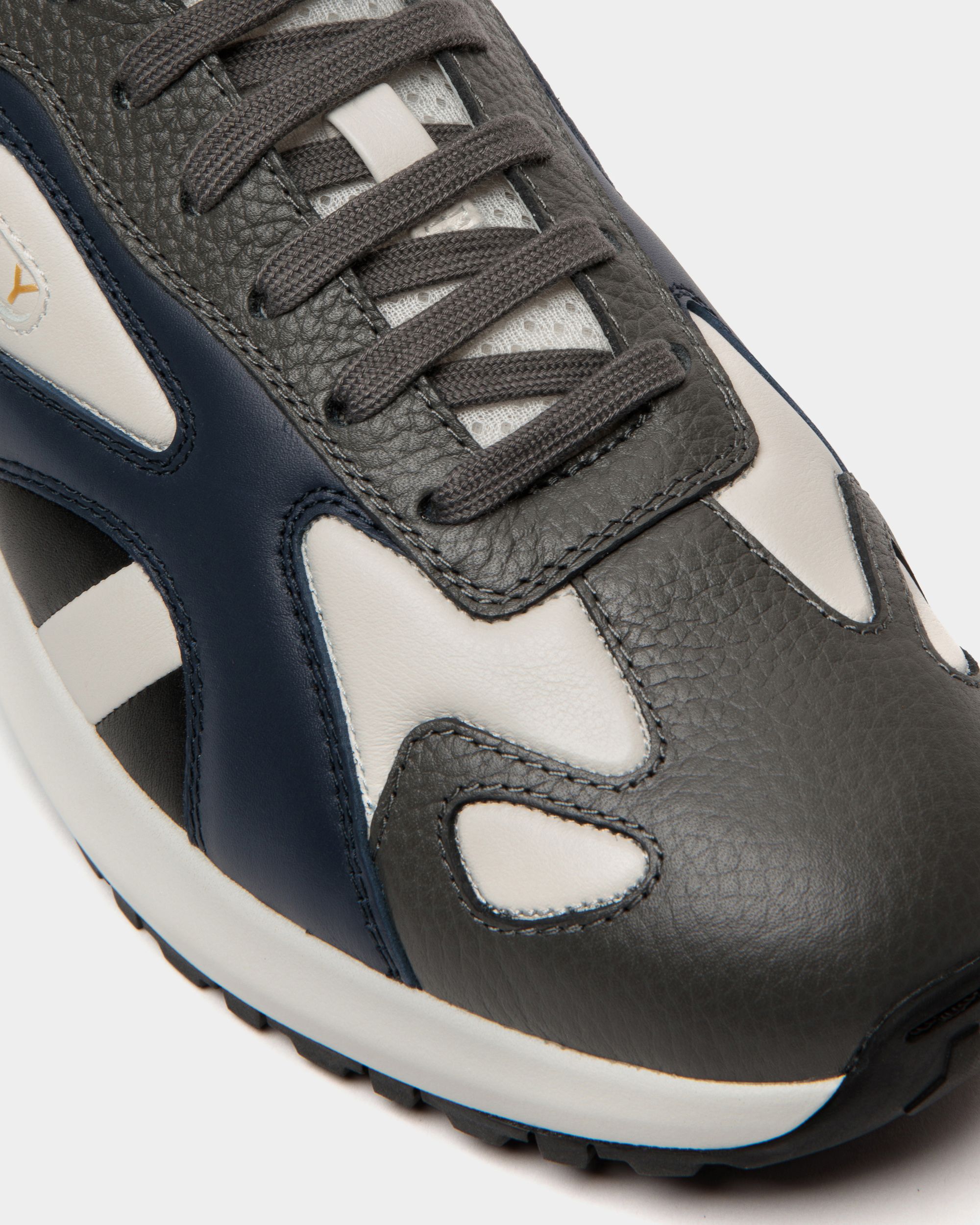 Outline Sneaker in Leather - Men's - Bally - 05