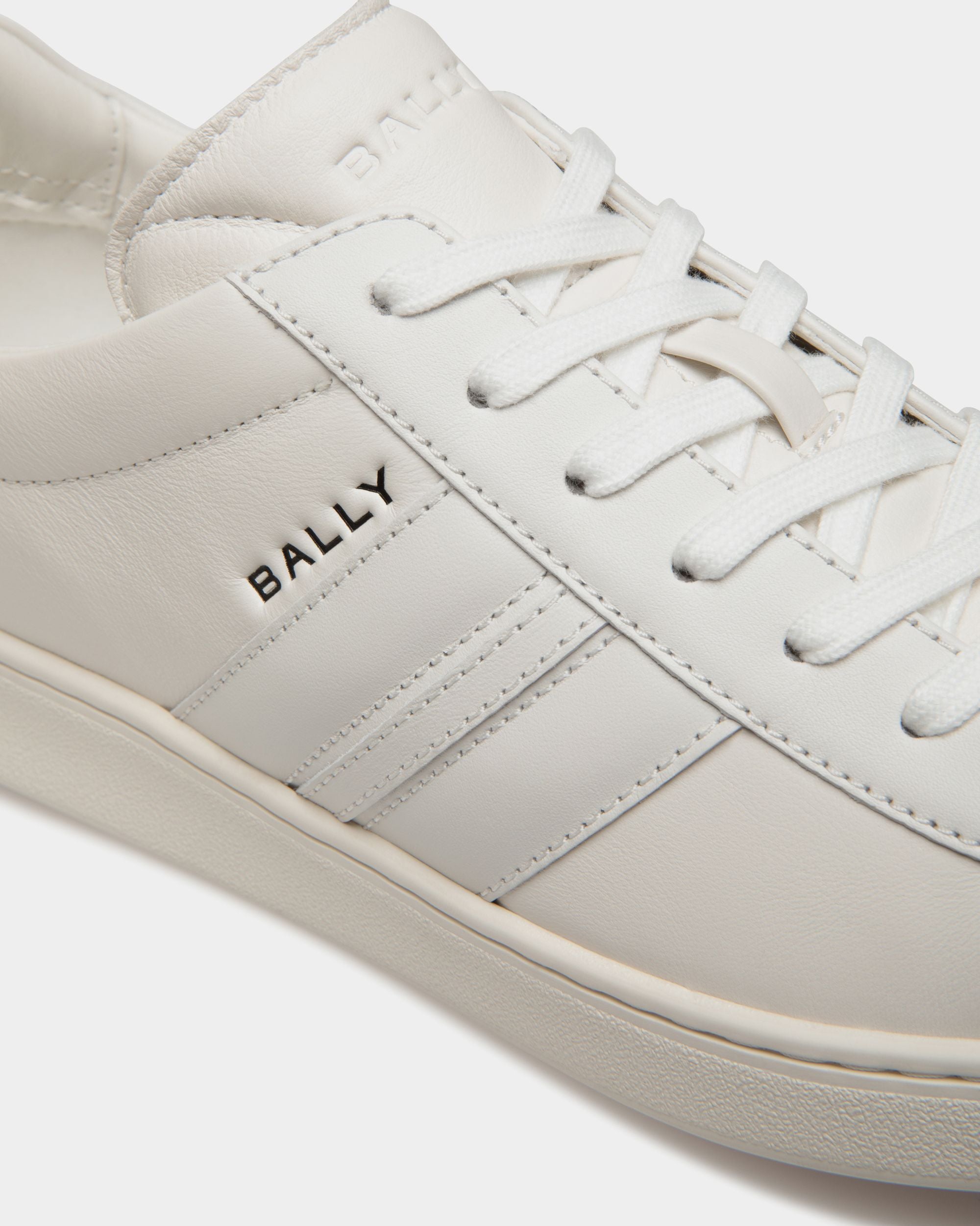 White leather tennis shop