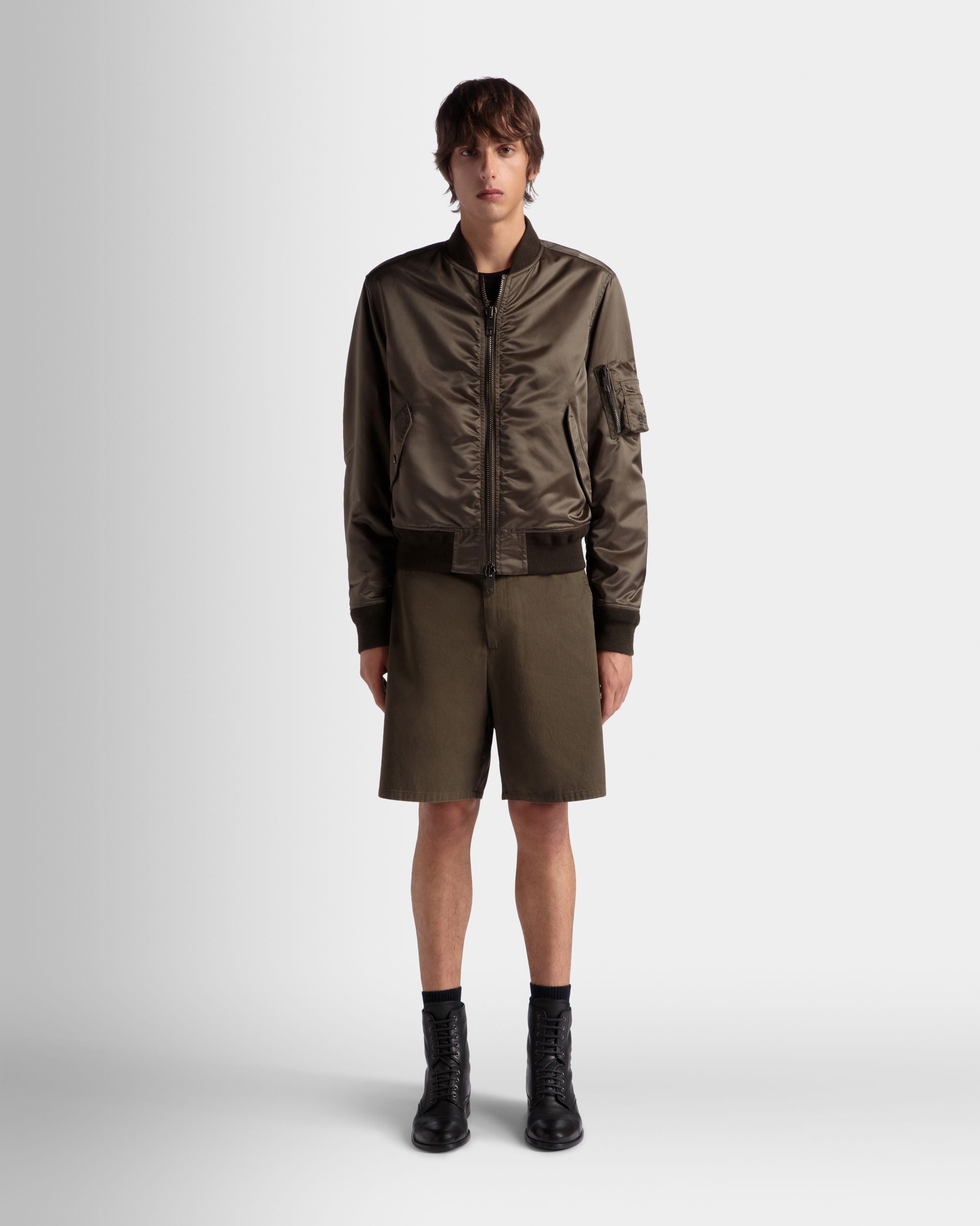 Adrien Brody Travel Collection Shorts In Military Green Cotton - Men's - Bally - 02