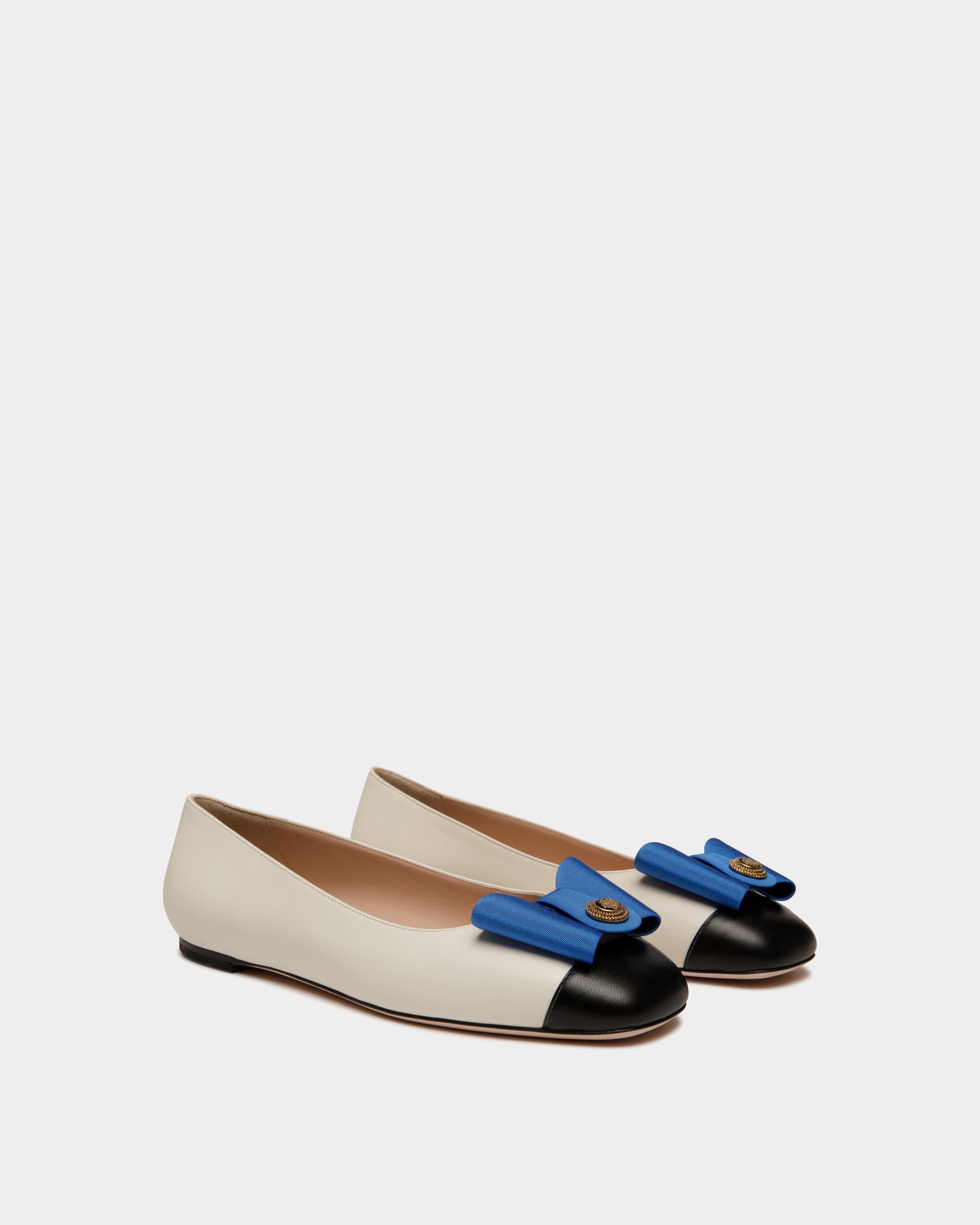 B-Bow Flat in White and Black Leather - Women's - Bally - 03