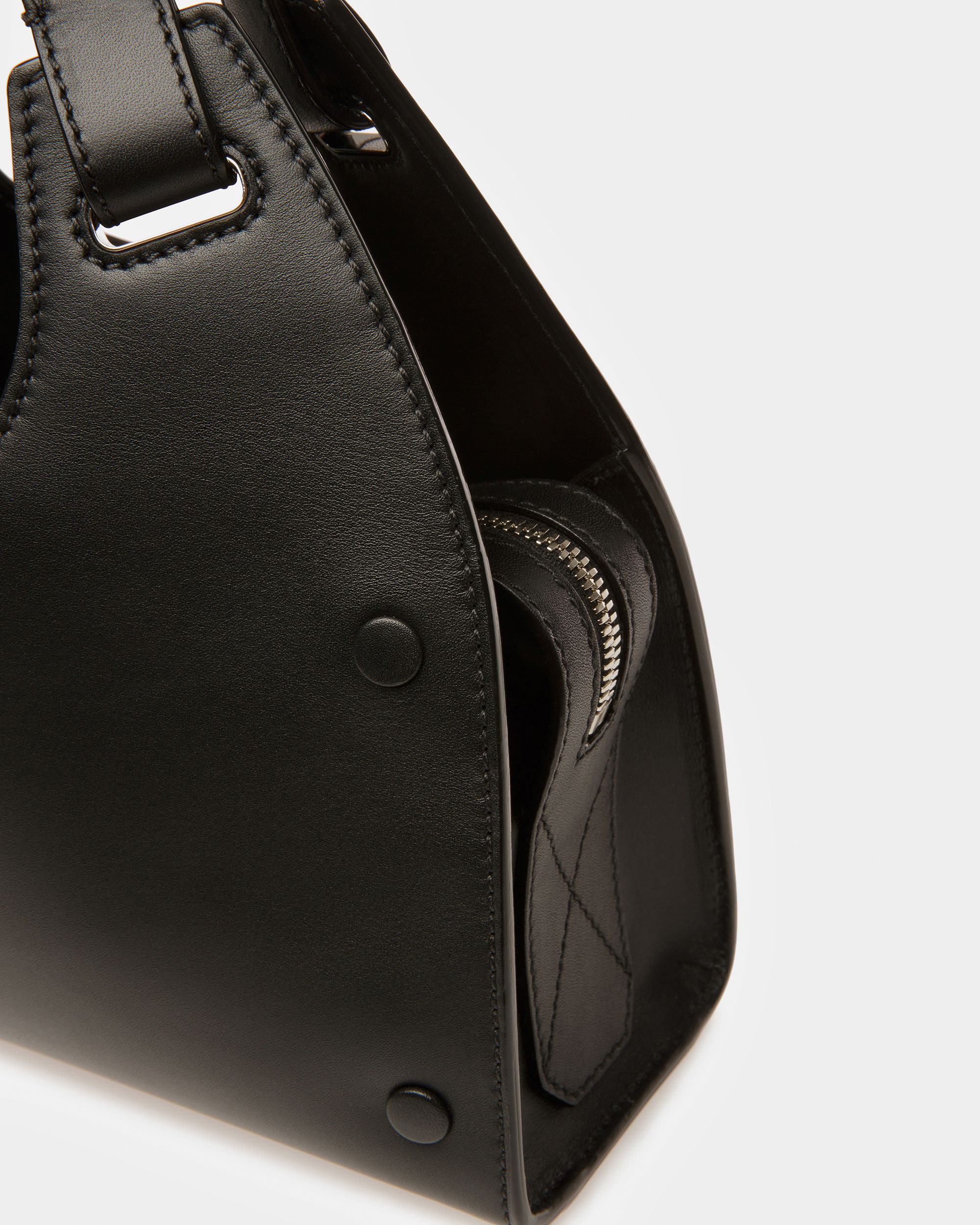 Ahres Small Leather Shoulder Bag In Black - Women's - Bally - 05