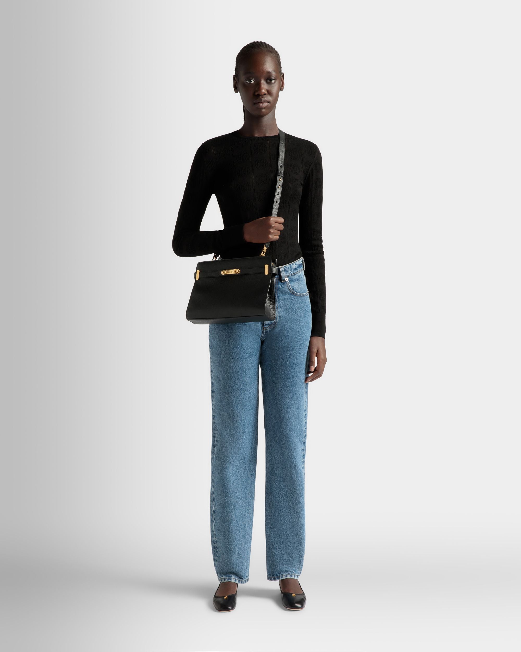 Carriage Shoulder Bag in Black Grained Leather - Women's - Bally - 02