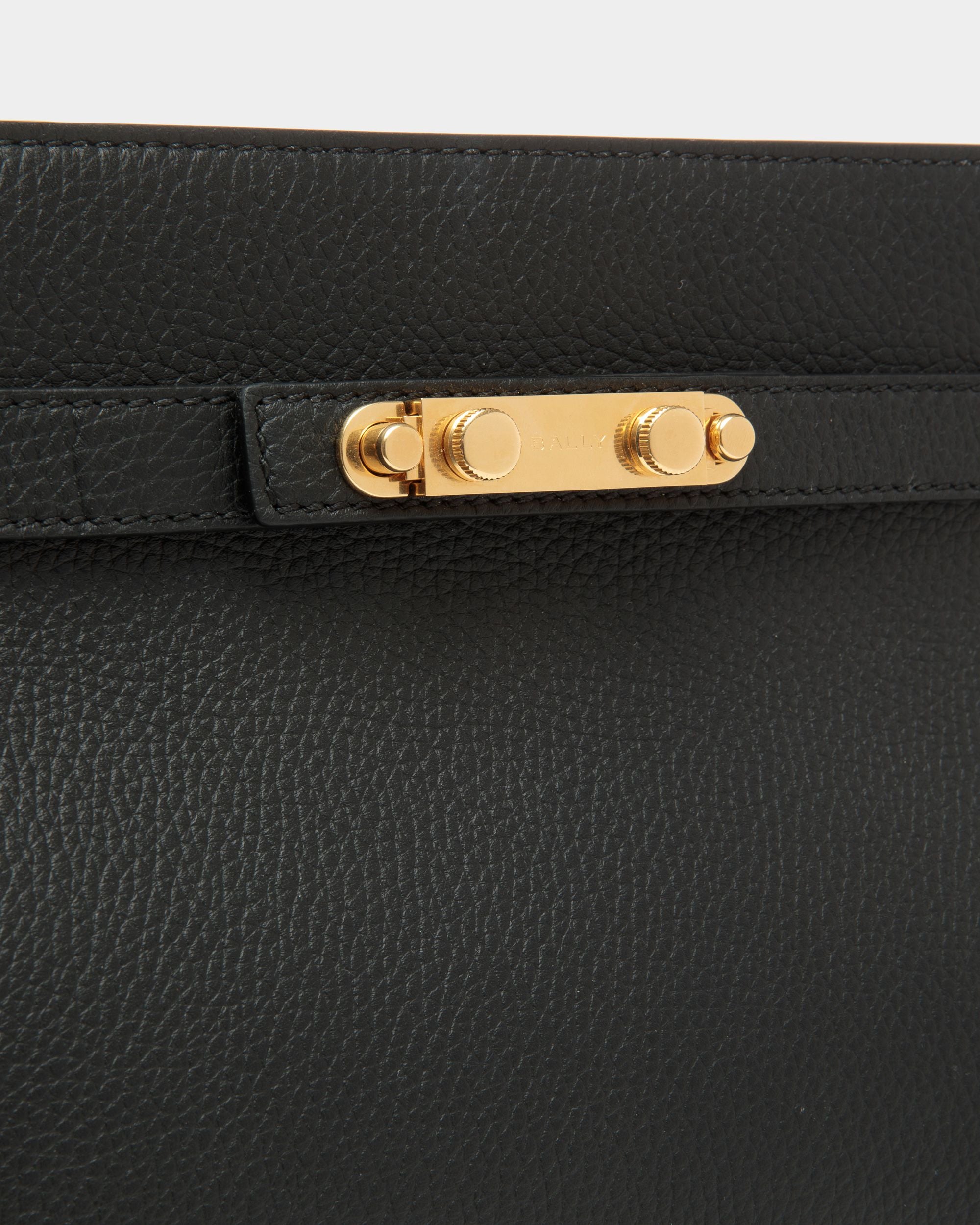 Carriage Shoulder Bag in Black Grained Leather - Women's - Bally - 06