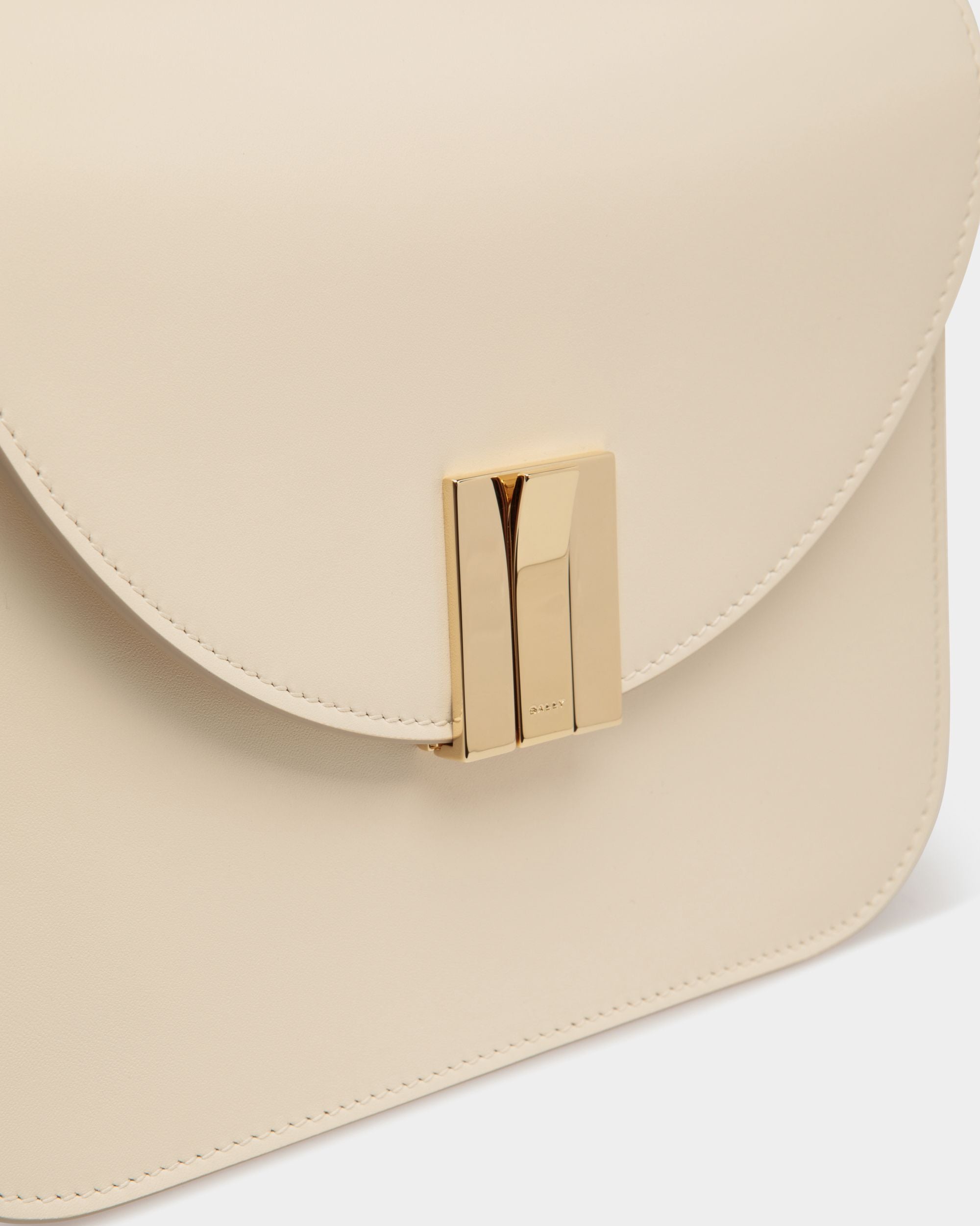 Ollam Crossbody Bag In White Leather - Women's - Bally - 05