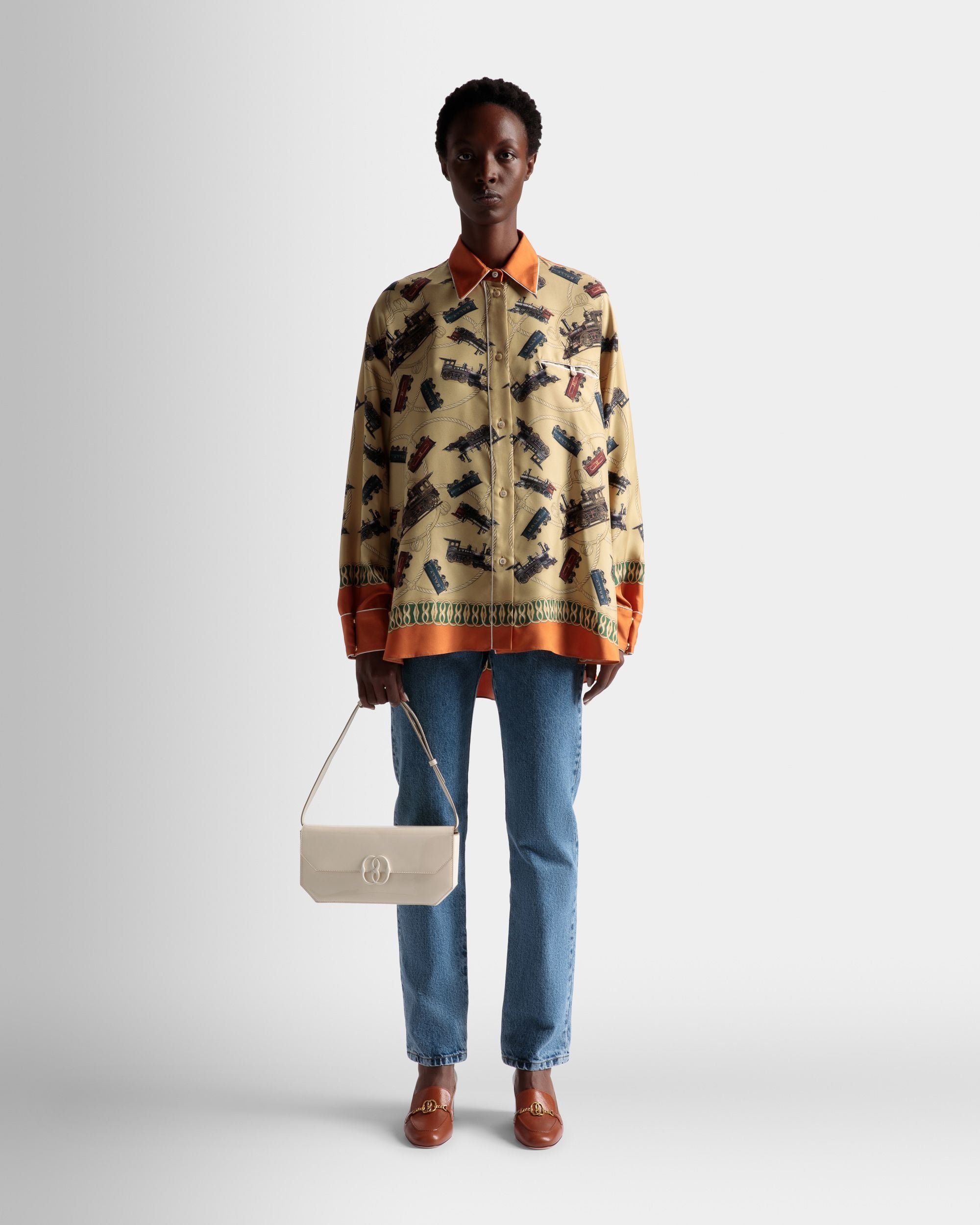 Emblem Shoulder Bag In Bone Leather - Women's - Bally - 02