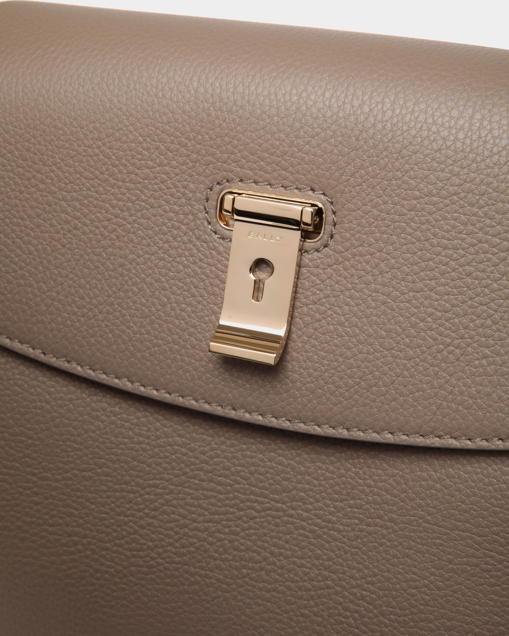 Lock Me Top Handle Bag In Taupe Grained Leather - Women's - Bally - 06