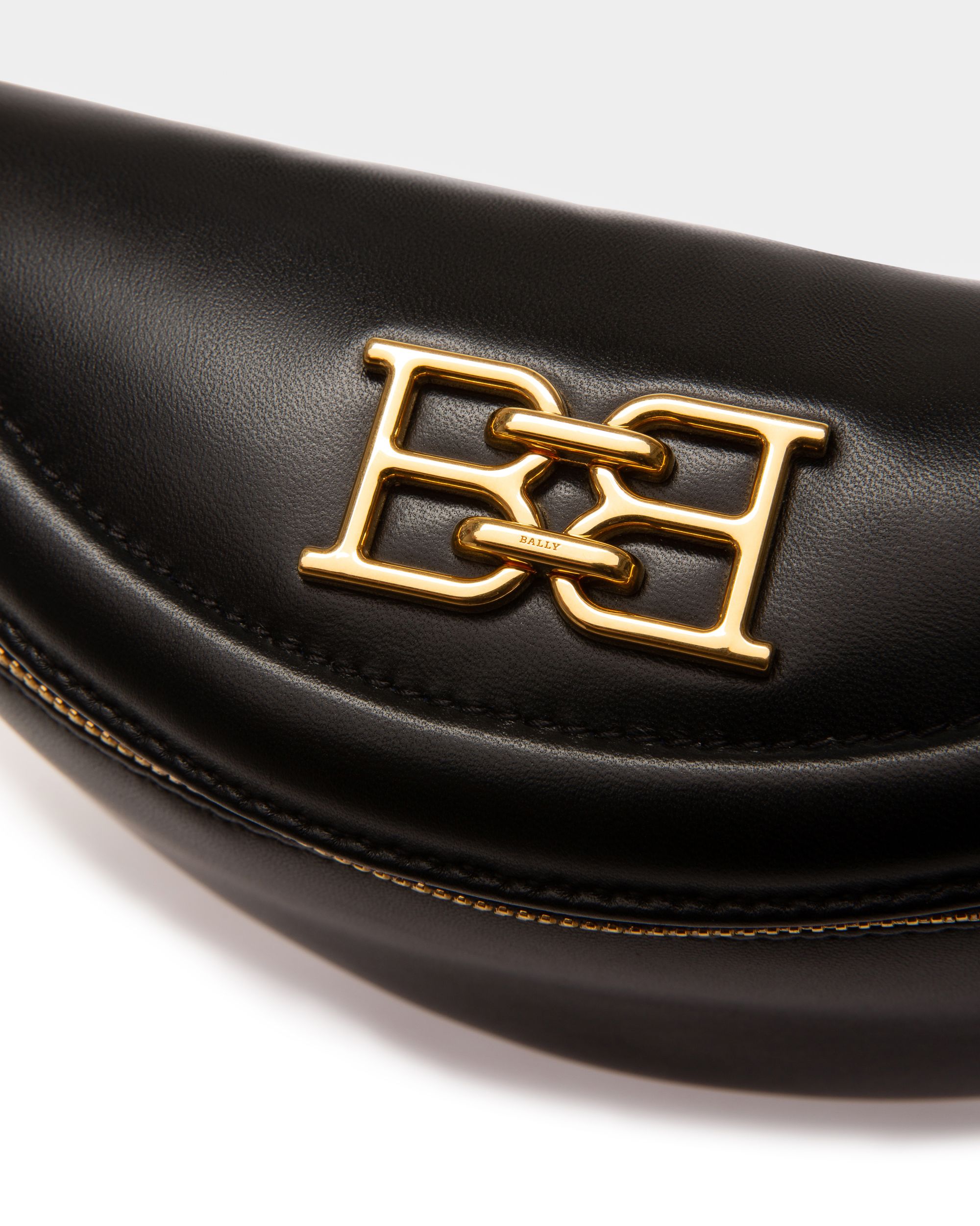 Breen Leather Minibag In Black - Women's - Bally - 05